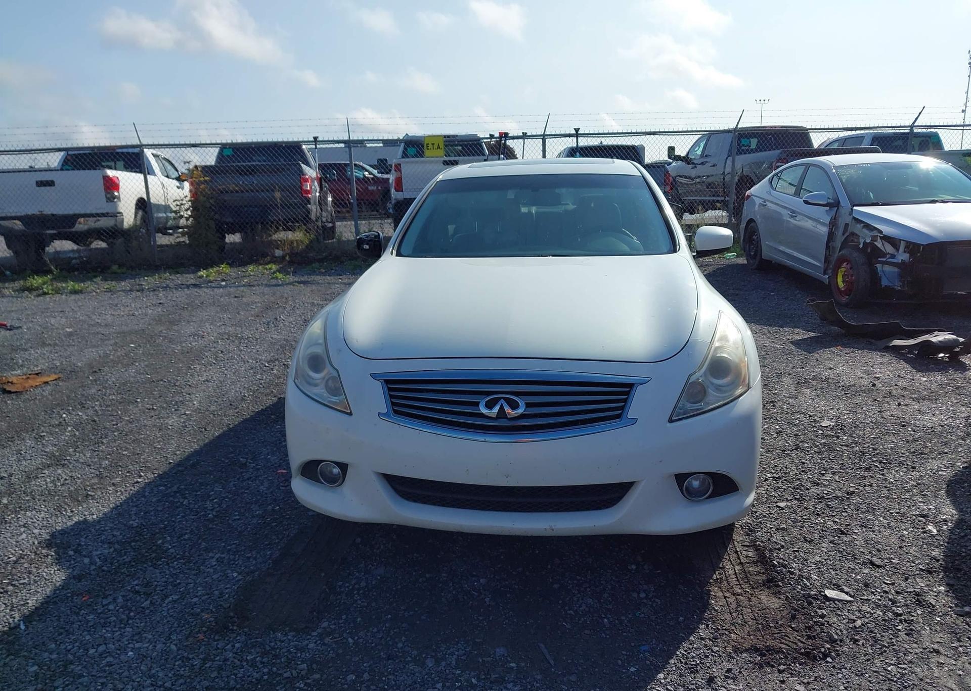 2010 INFINITI G37X