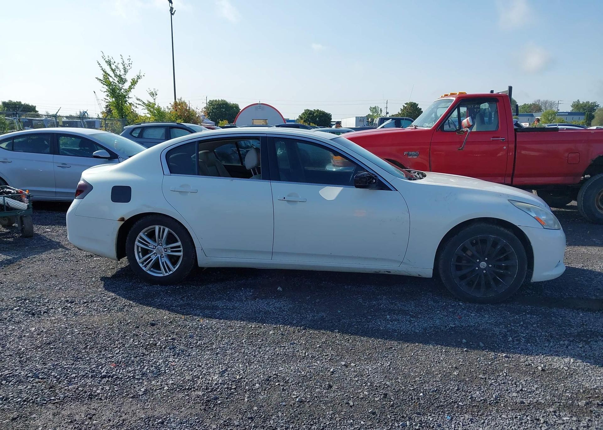 2010 INFINITI G37X