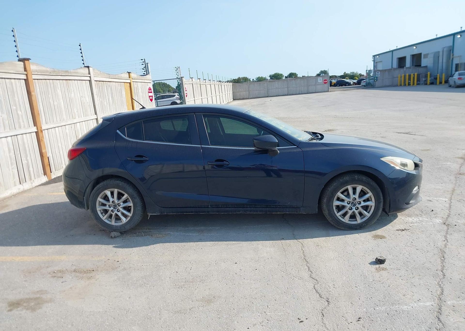 2014 MAZDA MAZDA3 GS-SKY