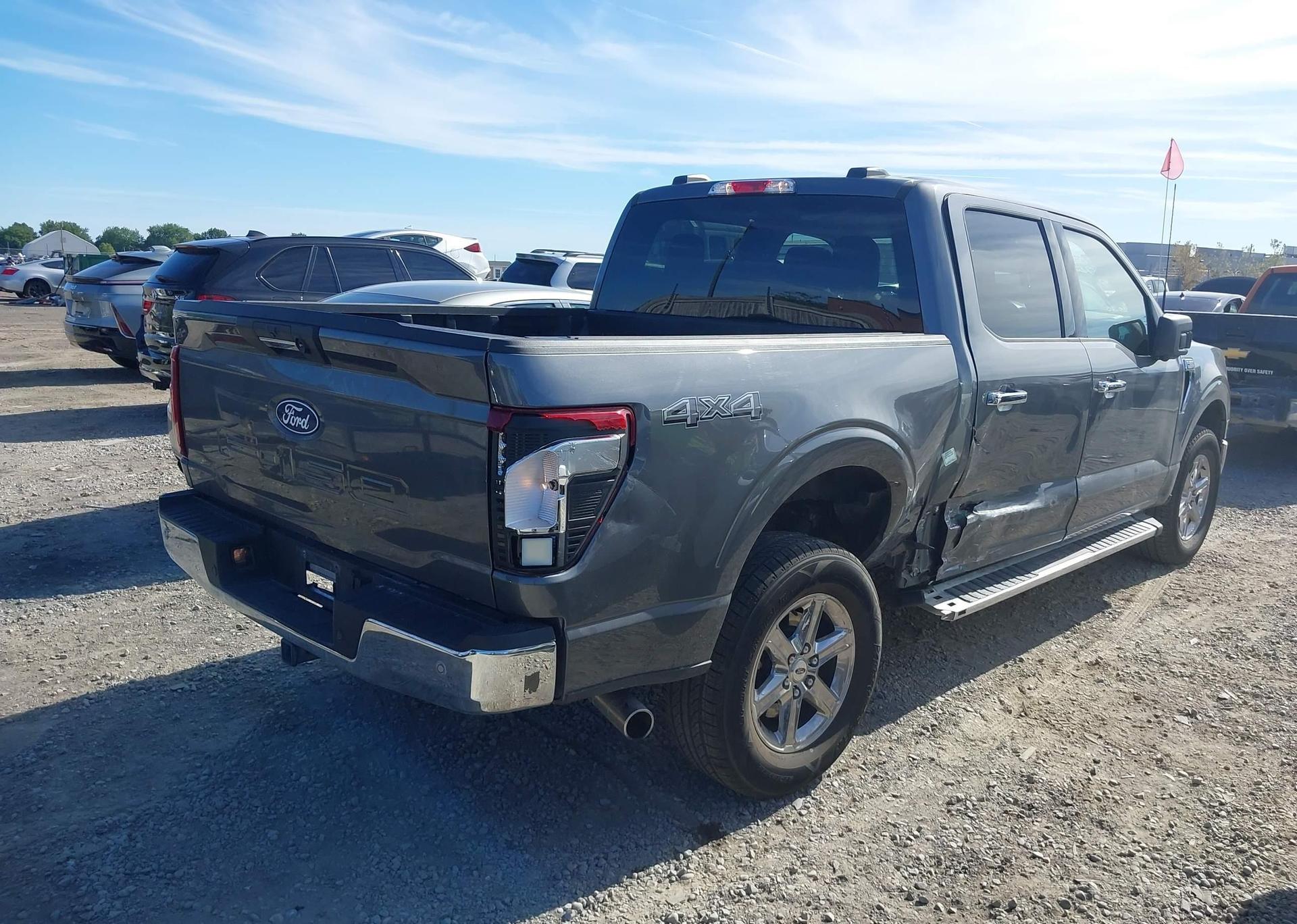 2024 FORD F150 XLT