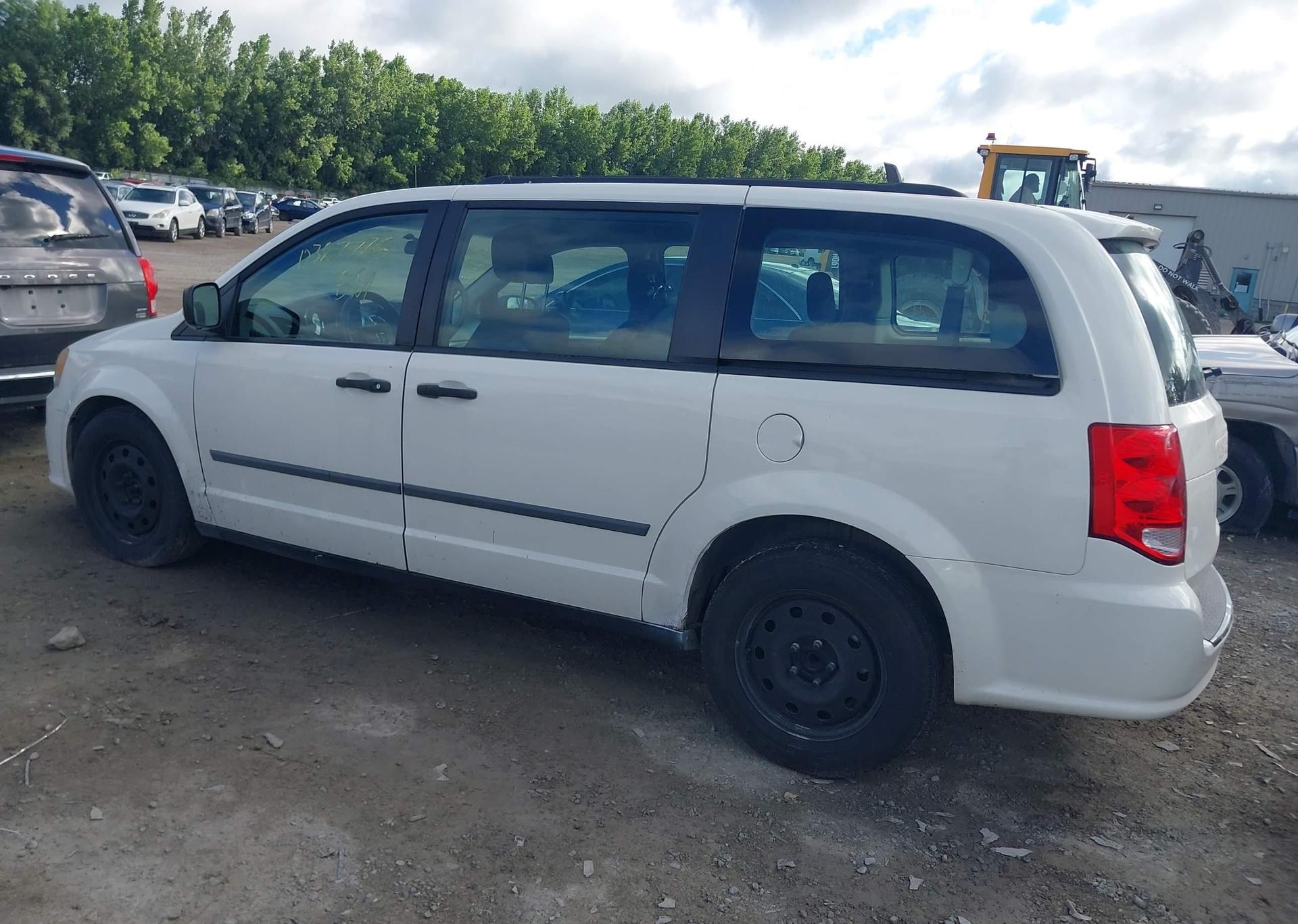 2011 DODGE GRAND CARAVAN SE