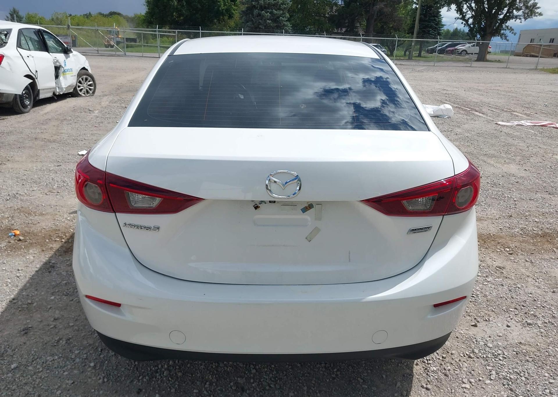 2016 MAZDA MAZDA3 GS