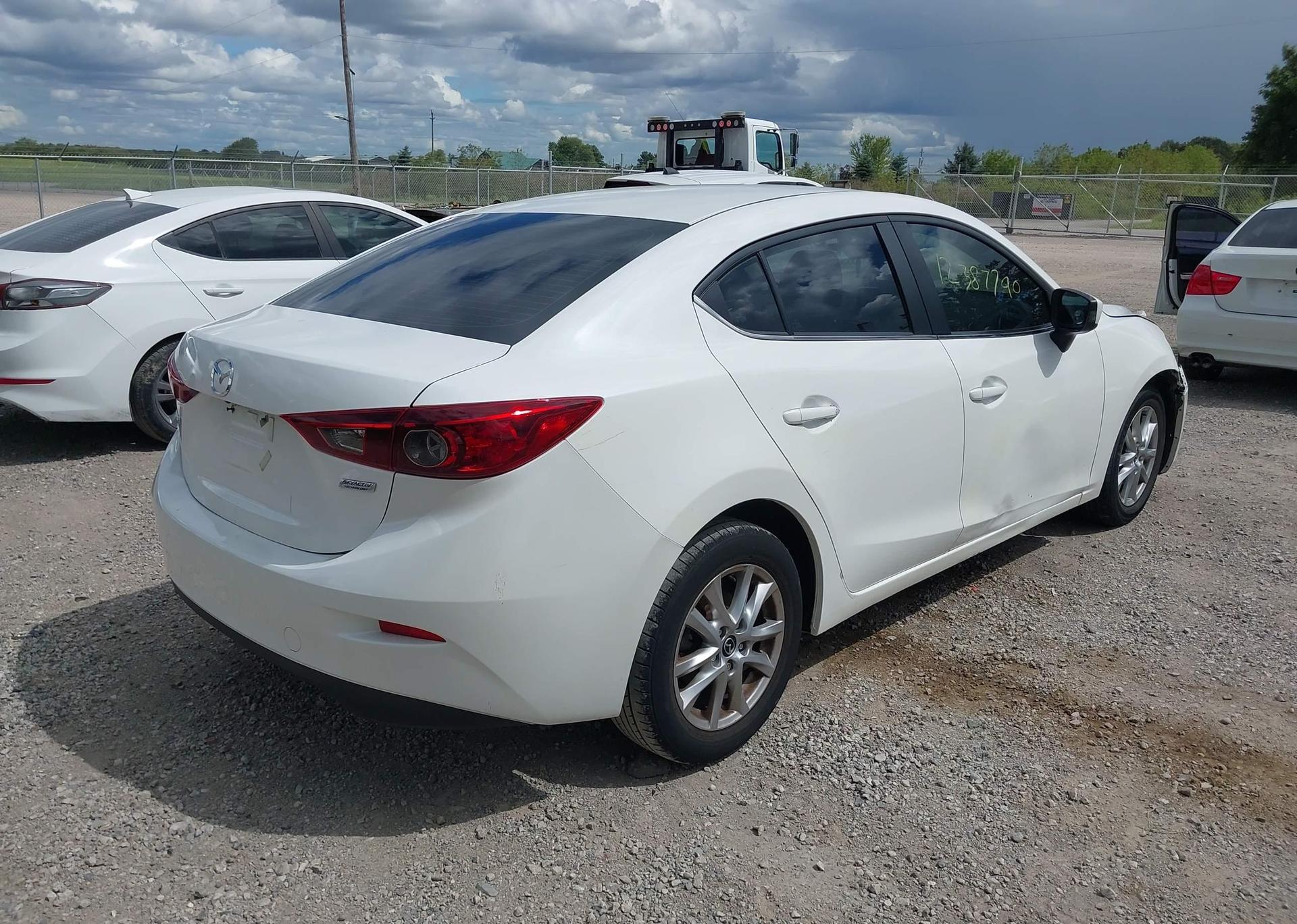 2016 MAZDA MAZDA3 GS