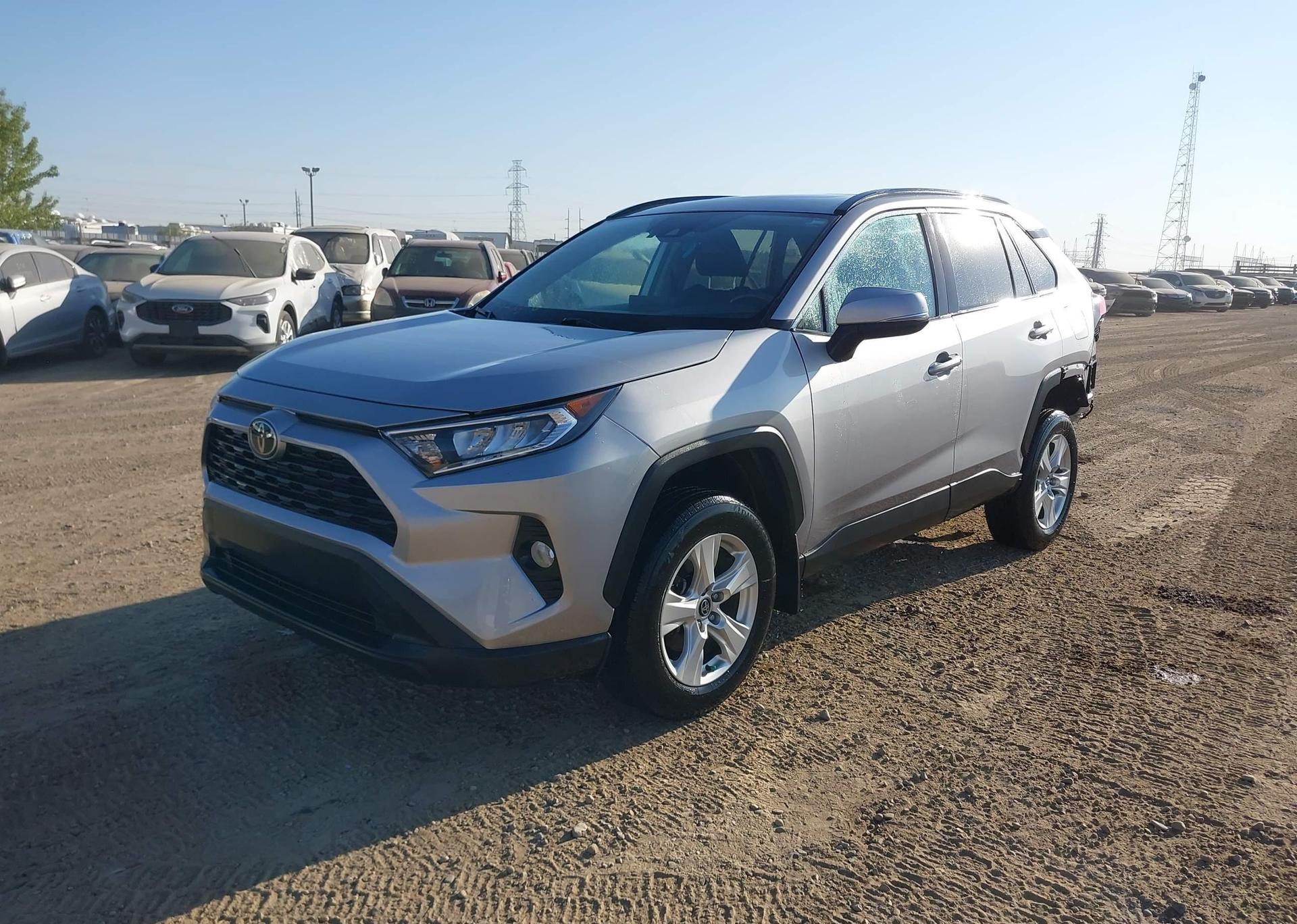 2019 TOYOTA RAV4 XLE