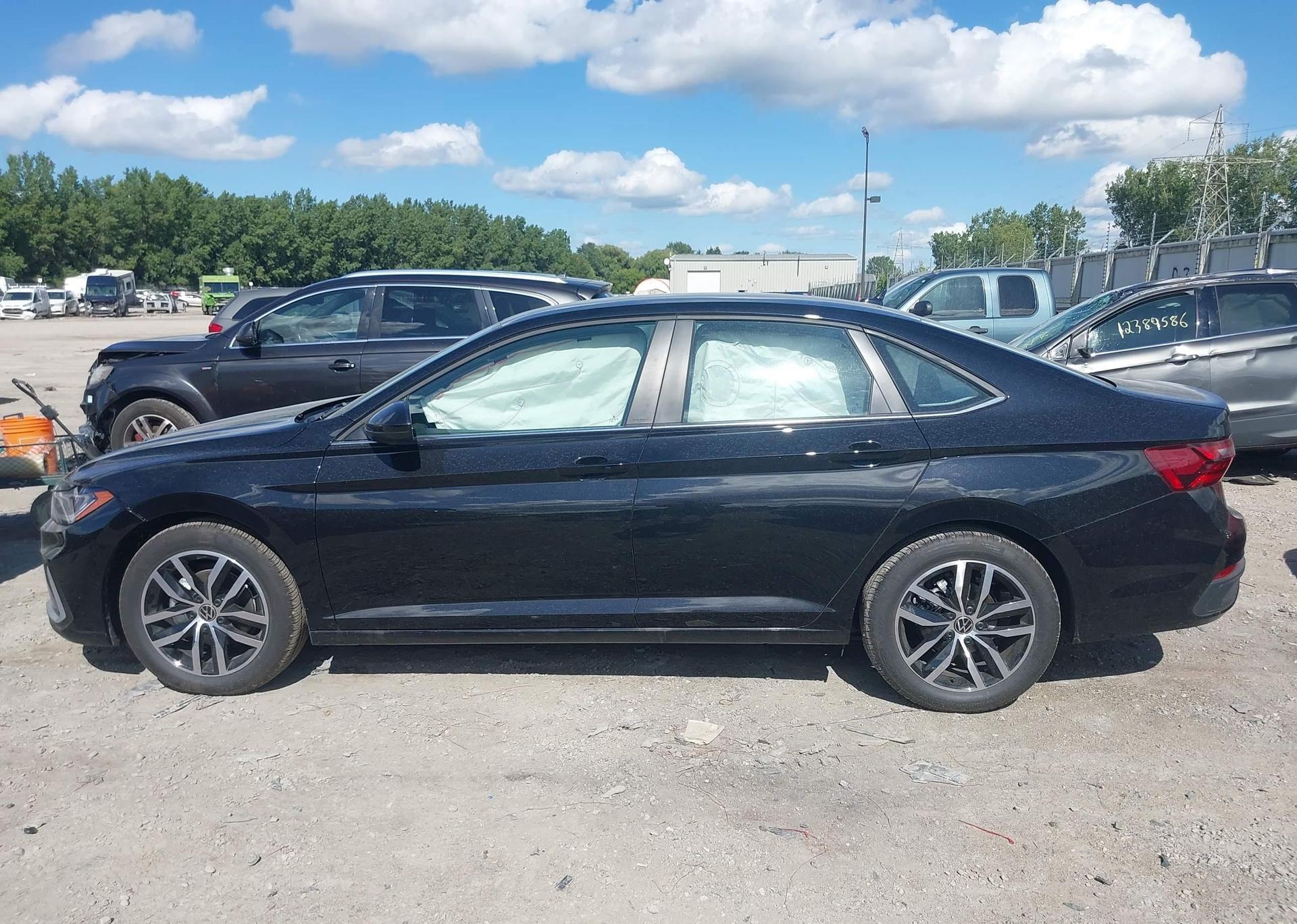 2025 VOLKSWAGEN JETTA SE
