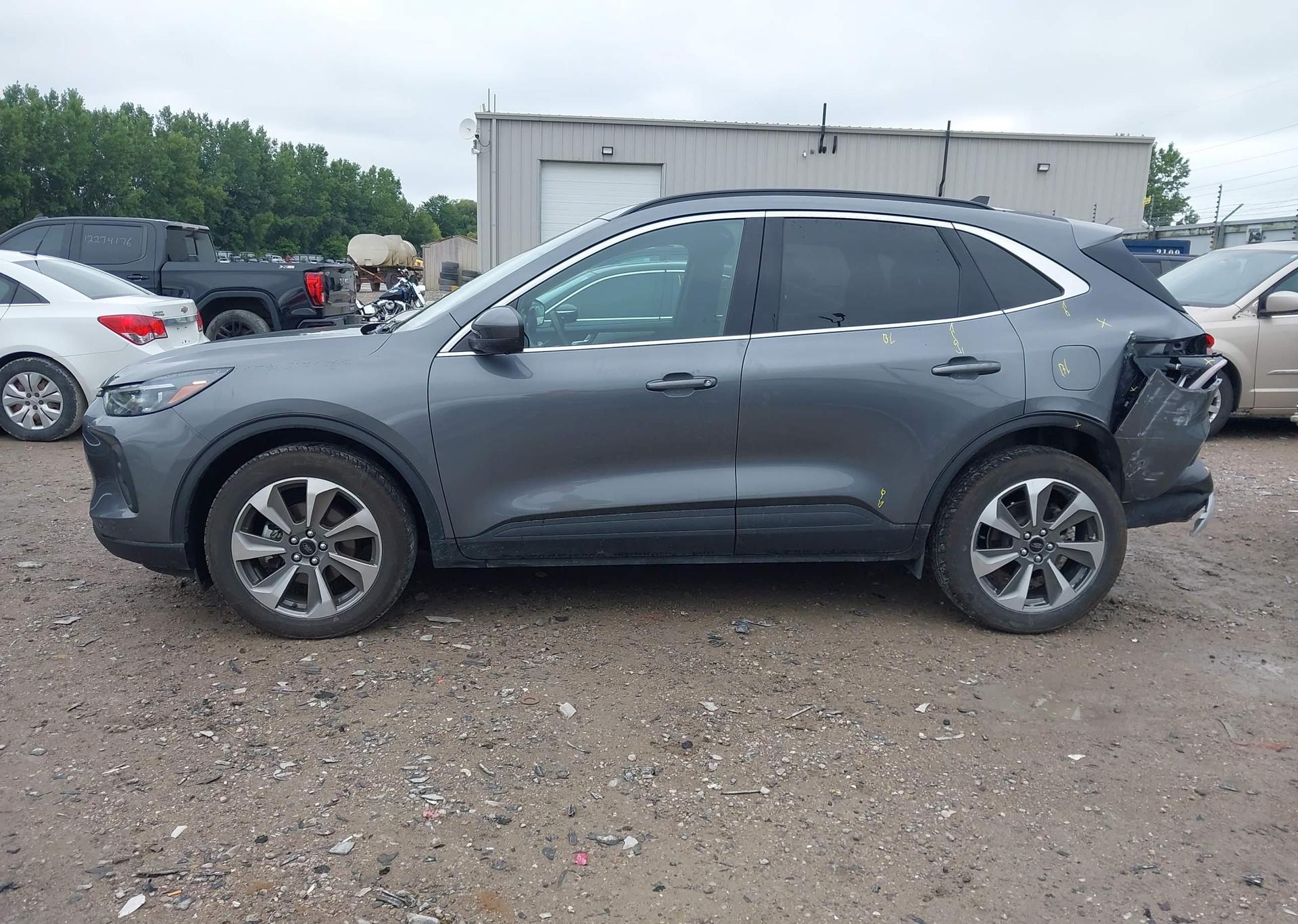 2024 FORD ESCAPE PLATINUM