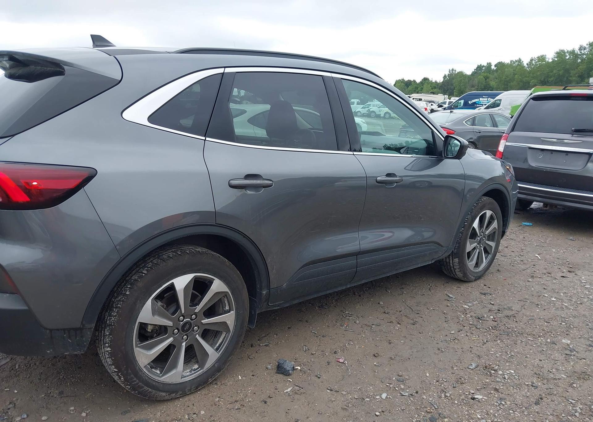2024 FORD ESCAPE PLATINUM
