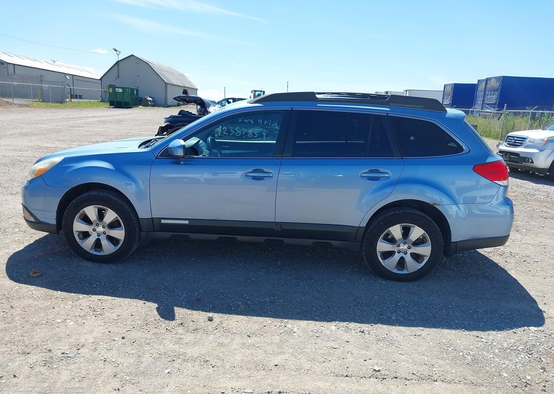 2011 SUBARU OUTBACK 2.5I PREMIUM