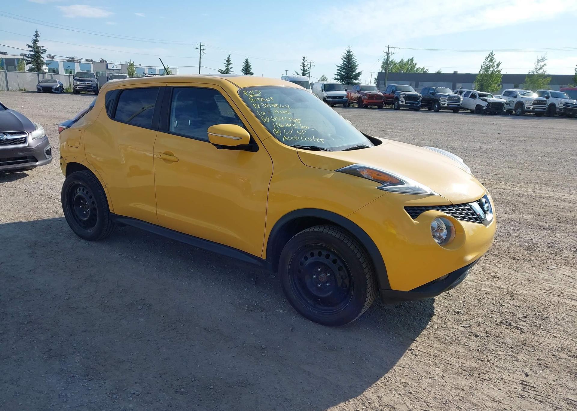 2016 NISSAN JUKE S