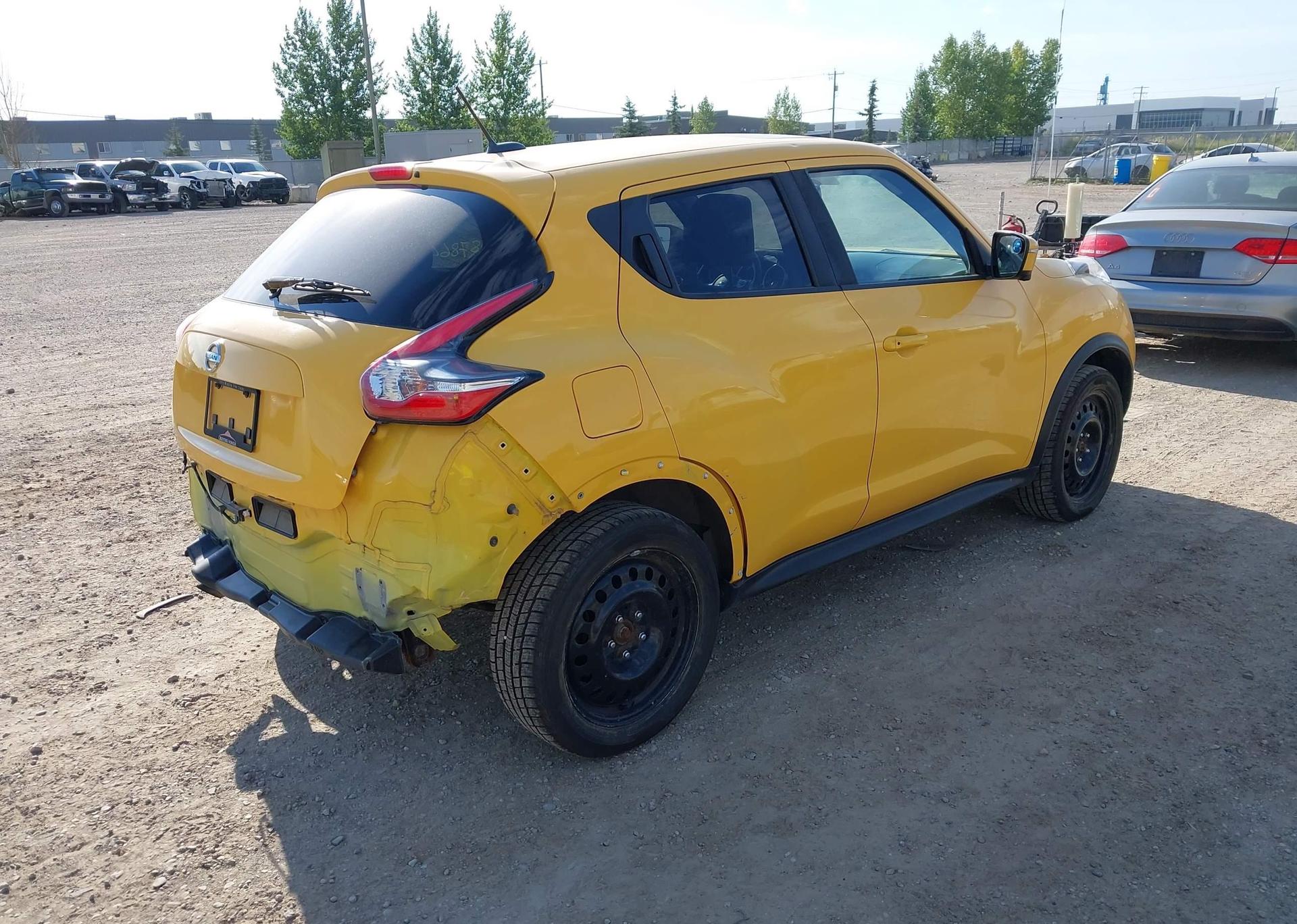 2016 NISSAN JUKE S