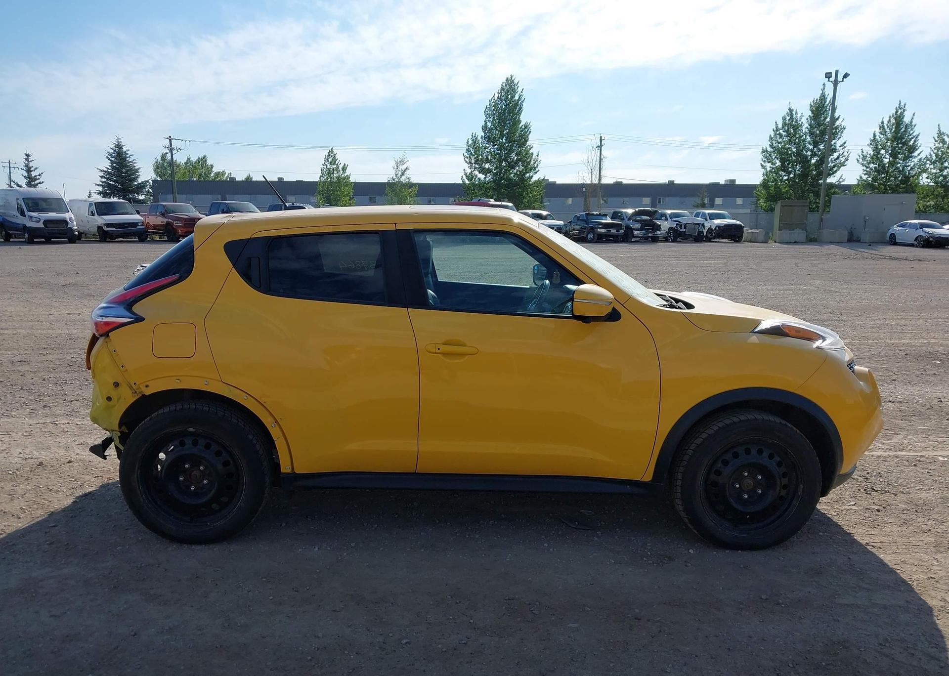 2016 NISSAN JUKE S