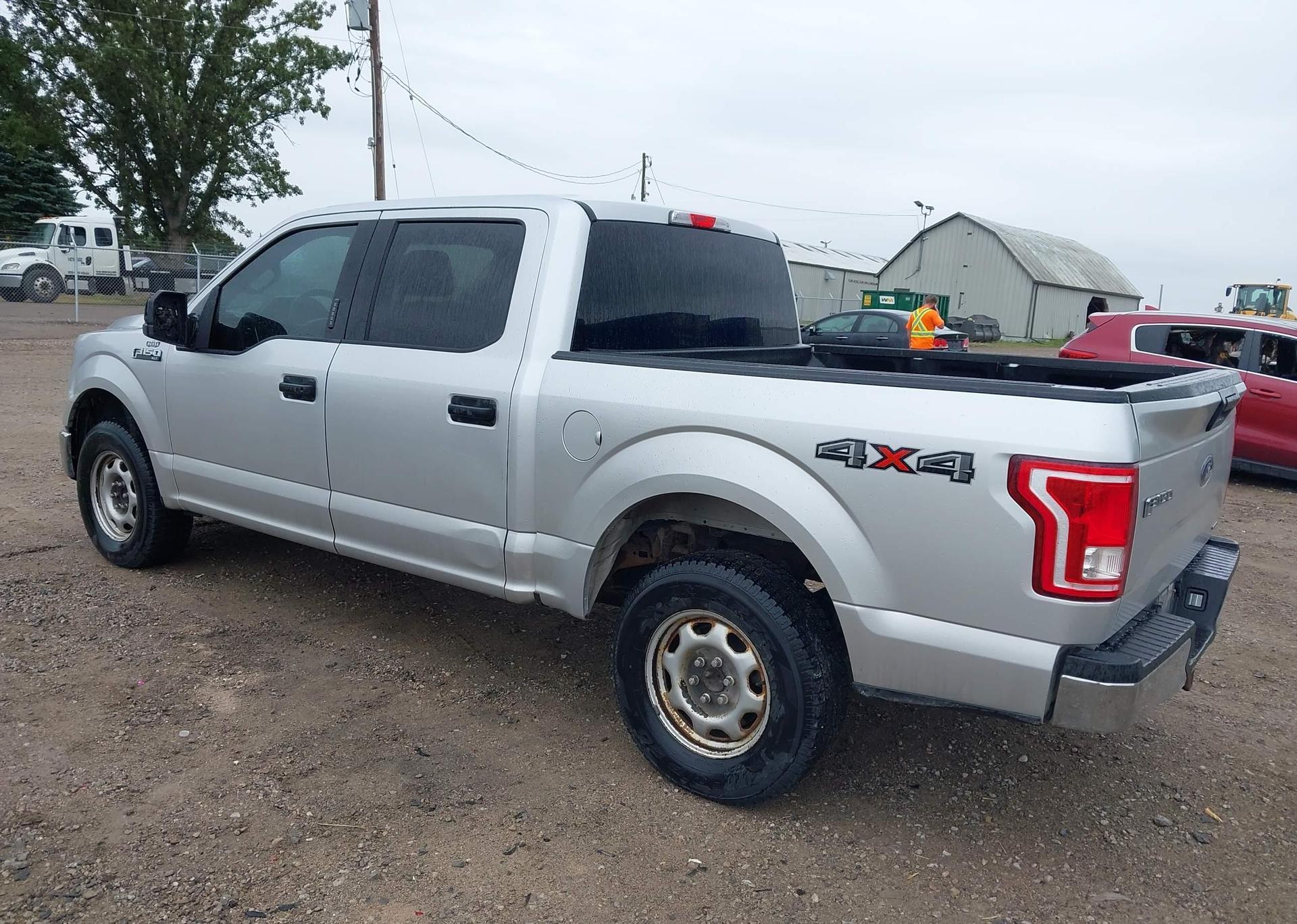 2015 FORD F-150 XLT