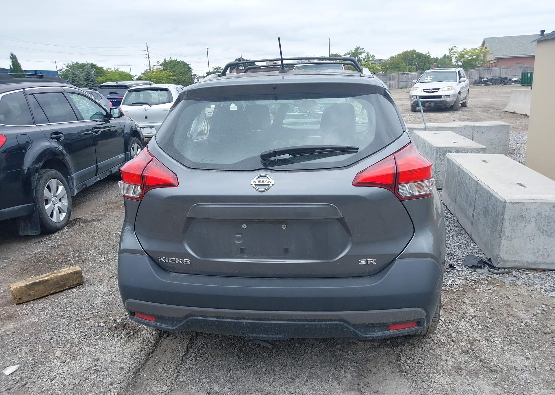 2018 NISSAN KICKS S