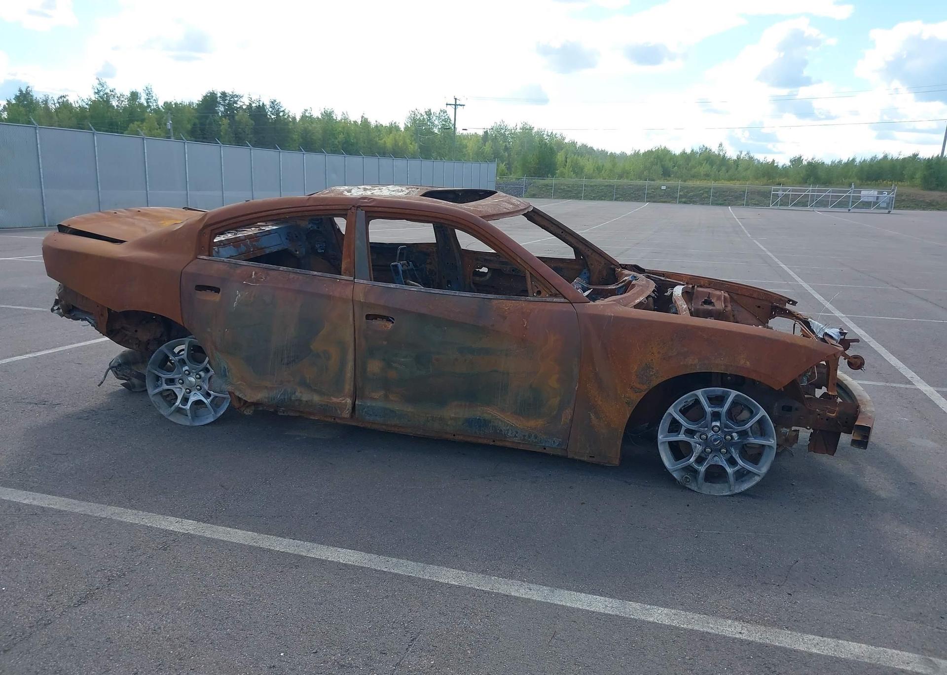 2015 DODGE CHARGER SXT