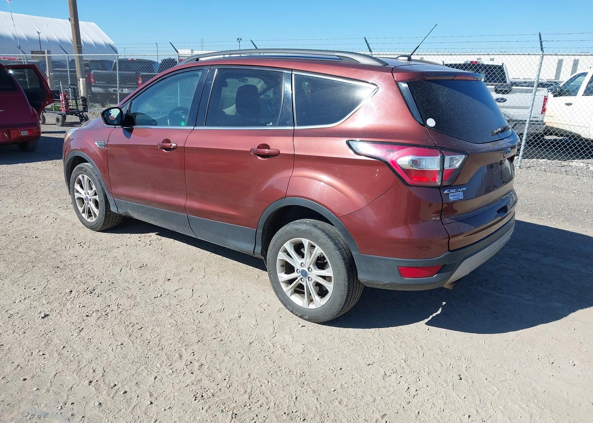 2018 FORD ESCAPE SE