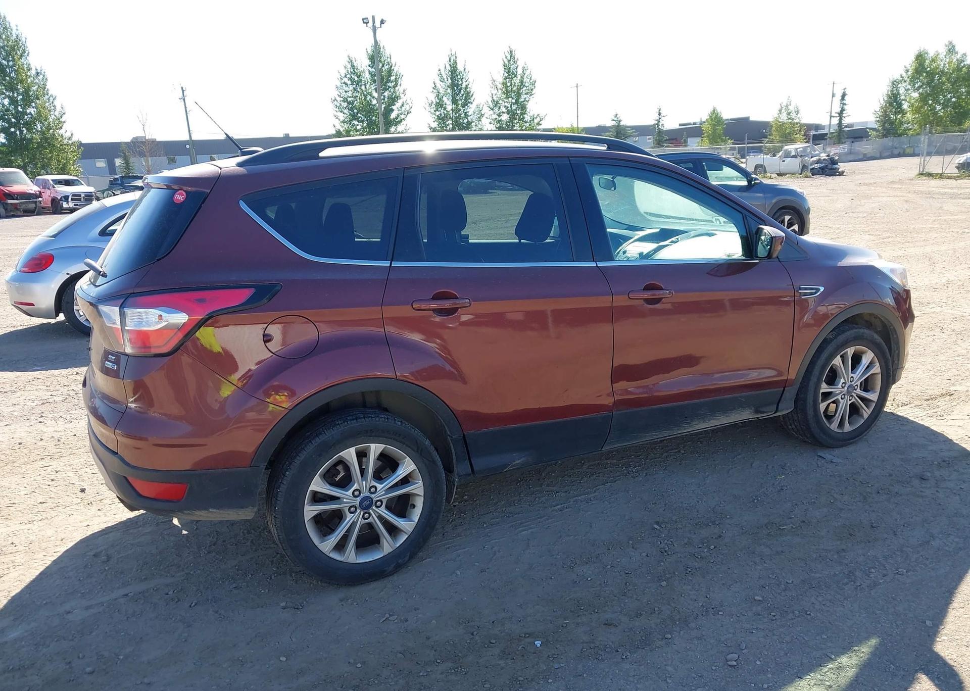 2018 FORD ESCAPE SE