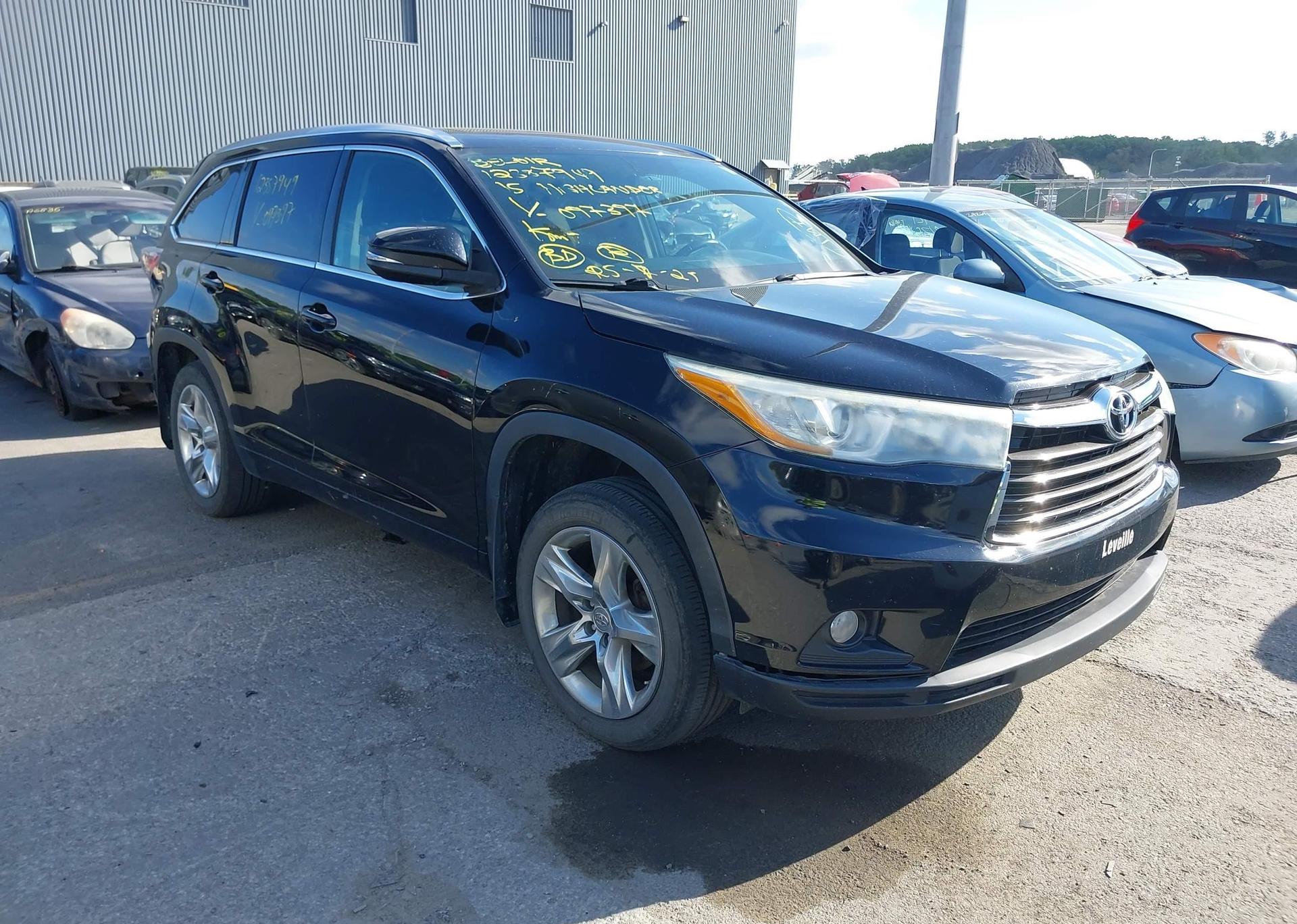 2015 TOYOTA HIGHLANDER