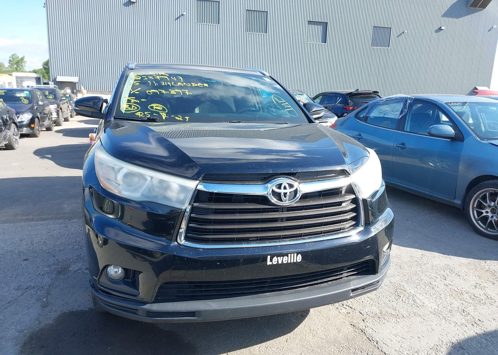 2015 TOYOTA HIGHLANDER