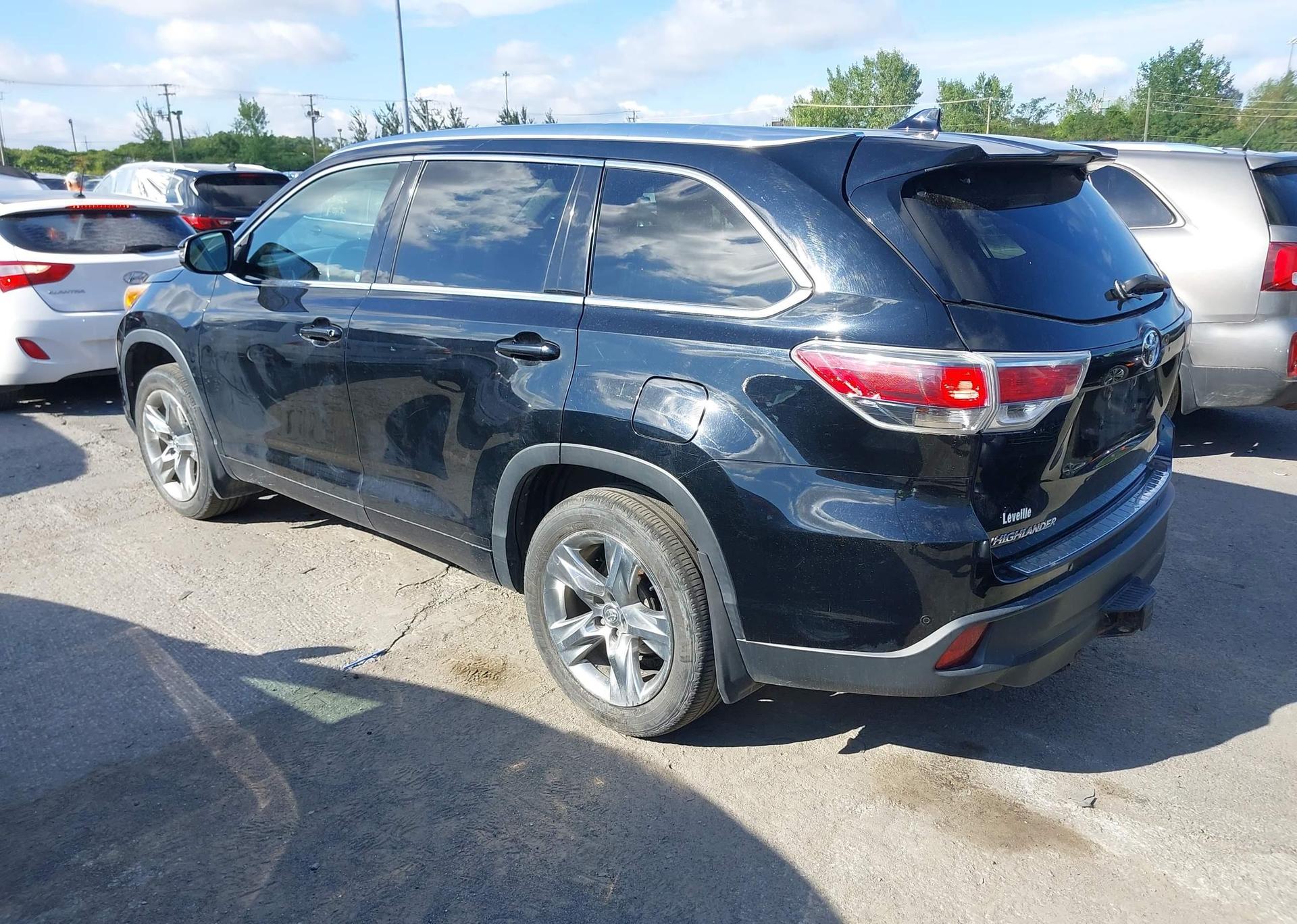 2015 TOYOTA HIGHLANDER