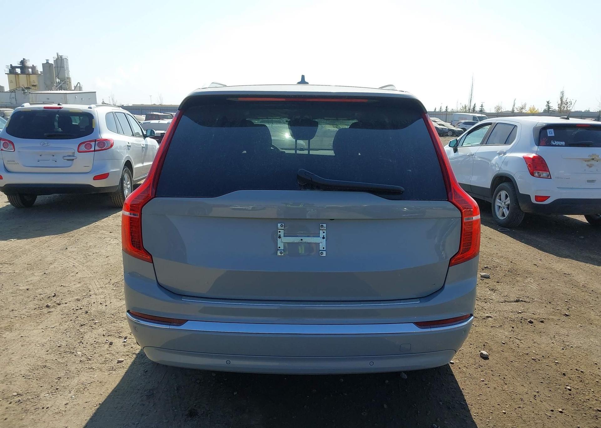 2025 VOLVO XC90 B6 ULTRA BRIGHT THEME