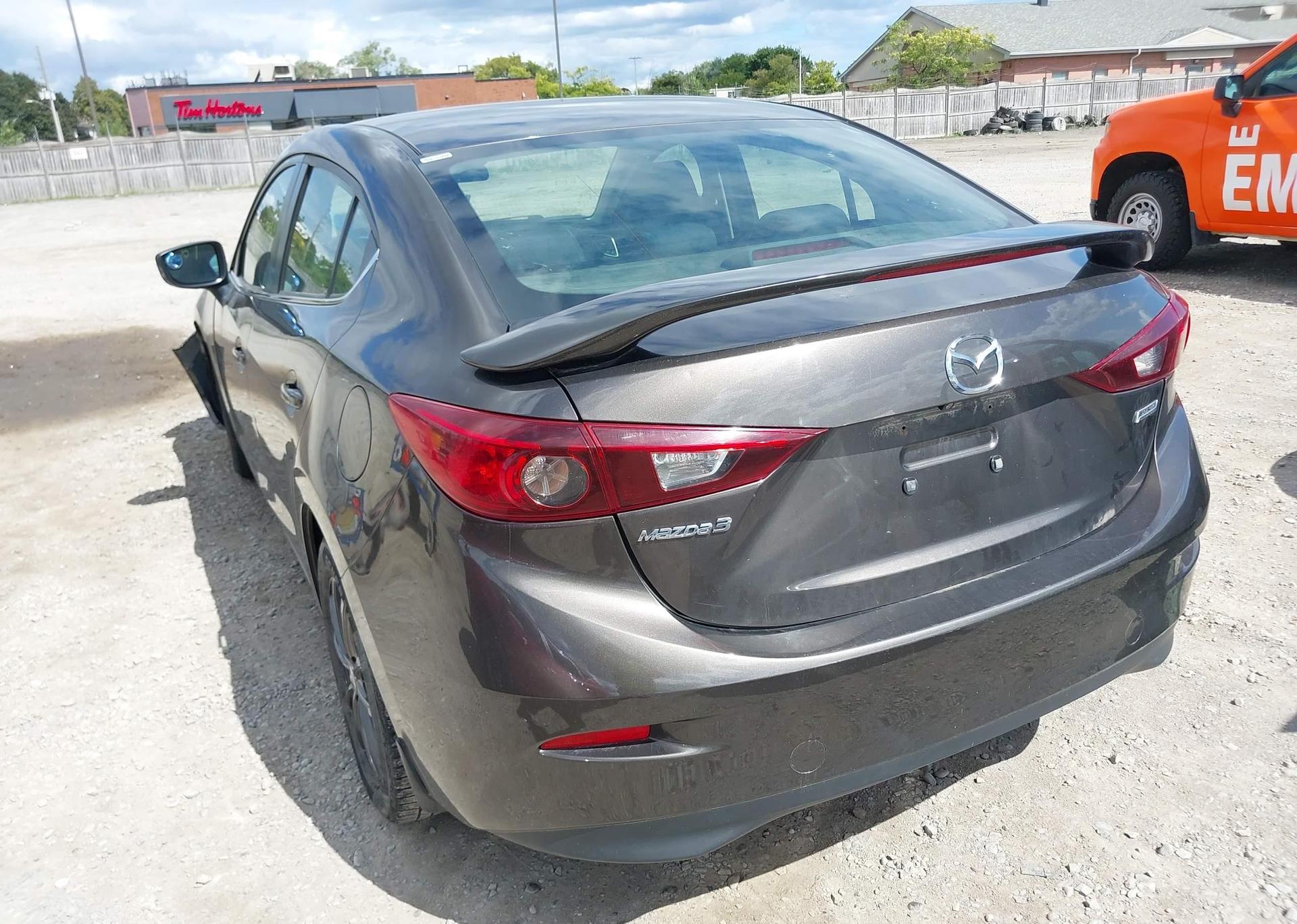 2015 MAZDA MAZDA3 GS