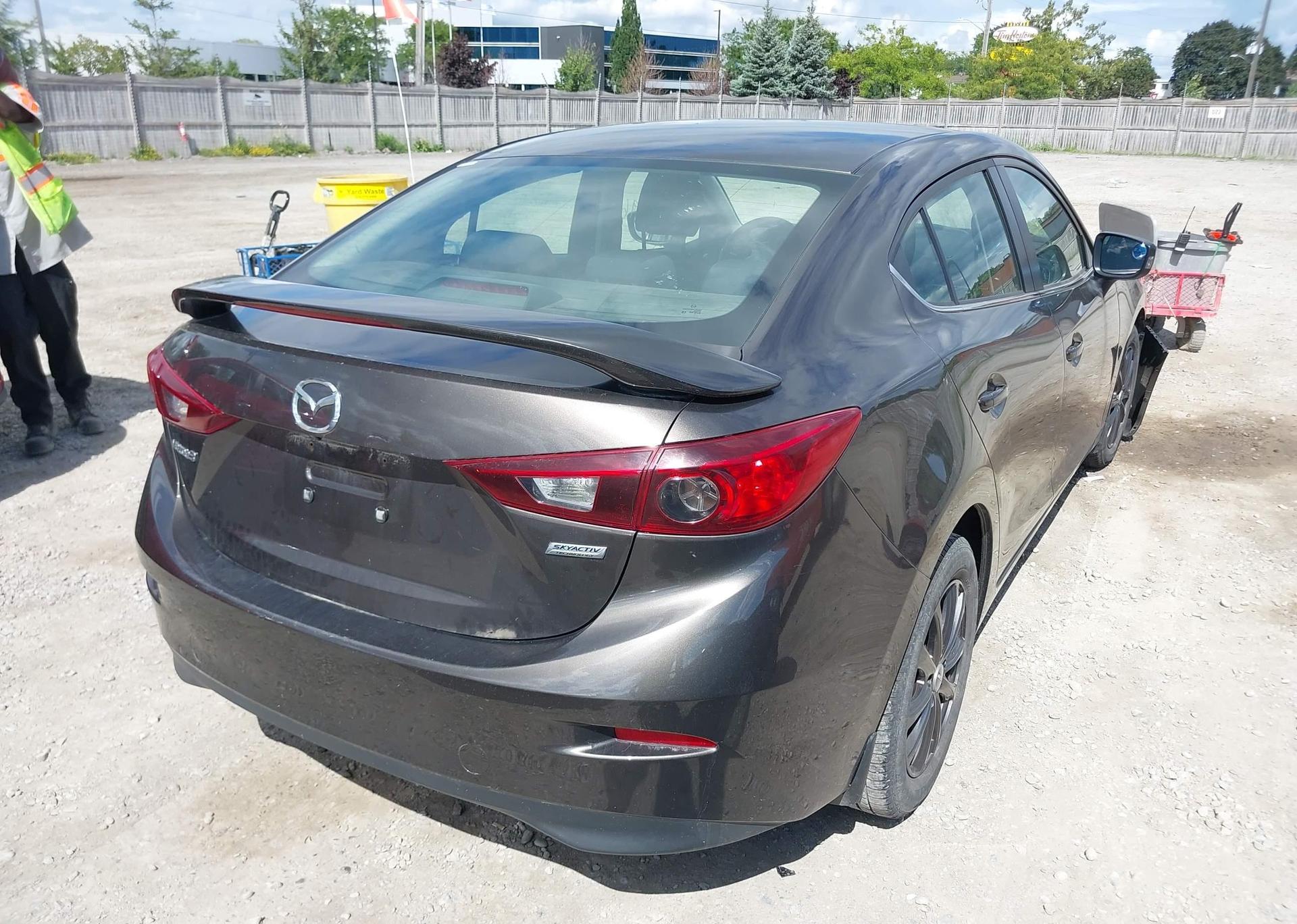 2015 MAZDA MAZDA3 GS