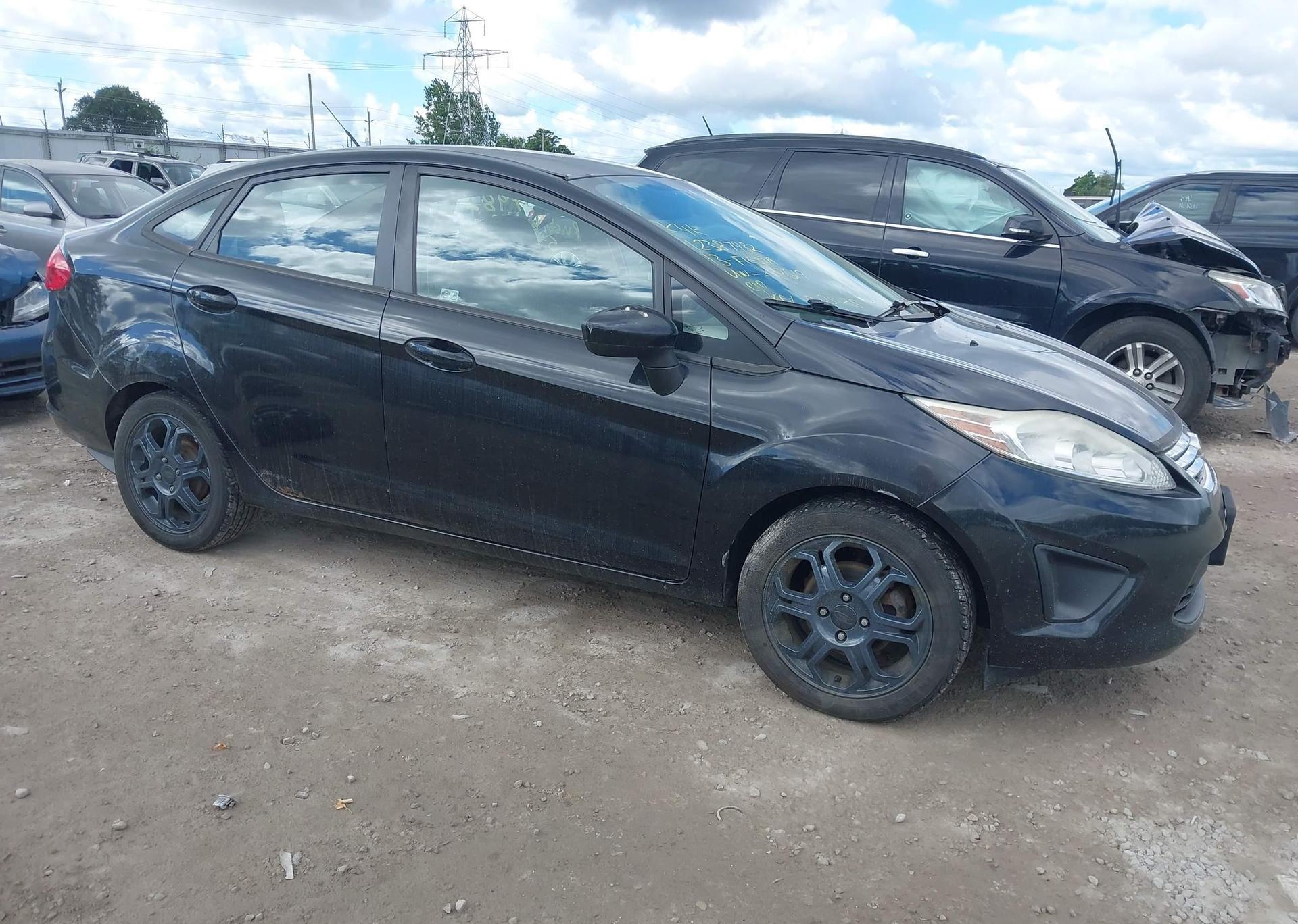 2013 FORD FIESTA SE
