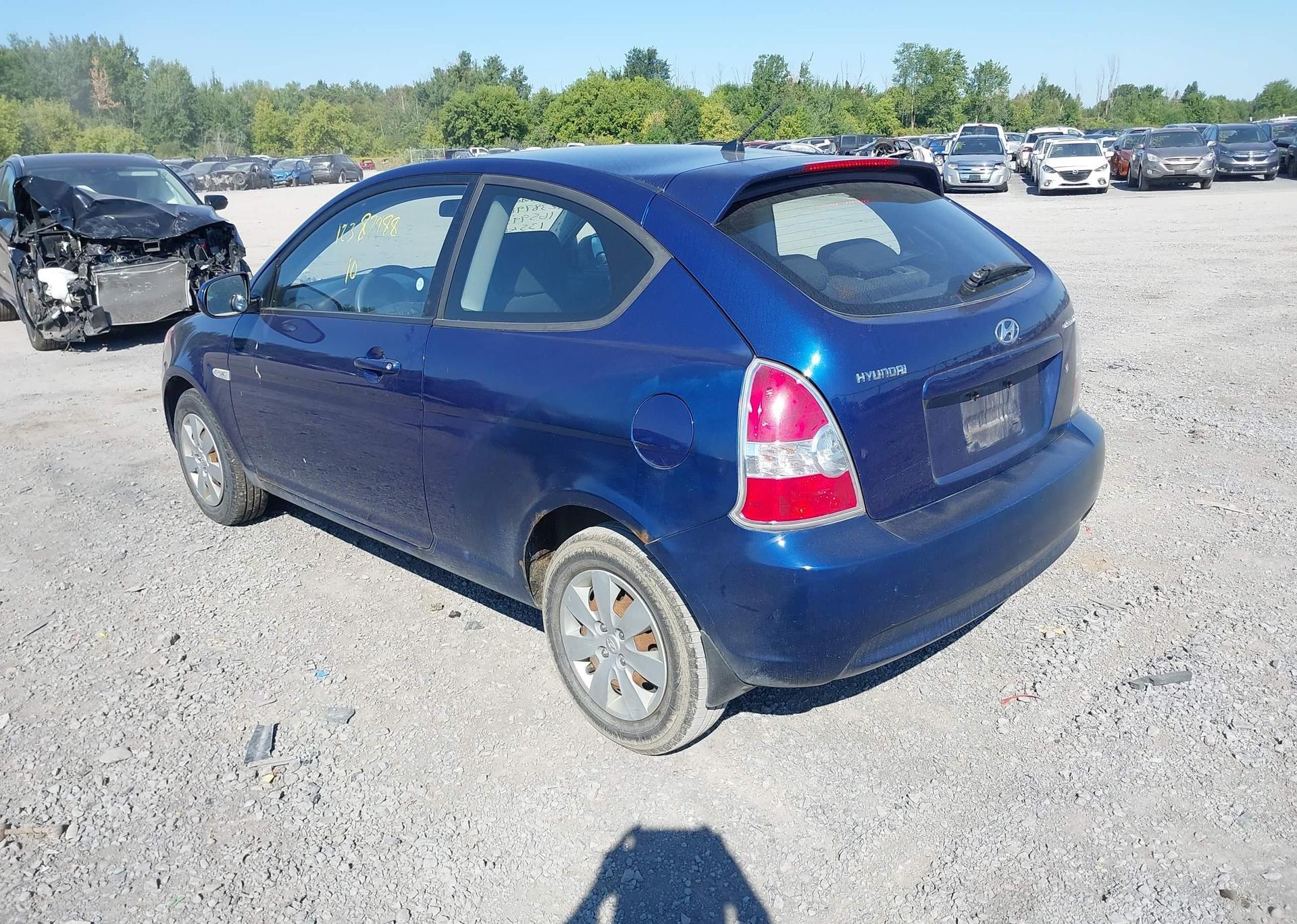 2010 HYUNDAI ACCENT SE