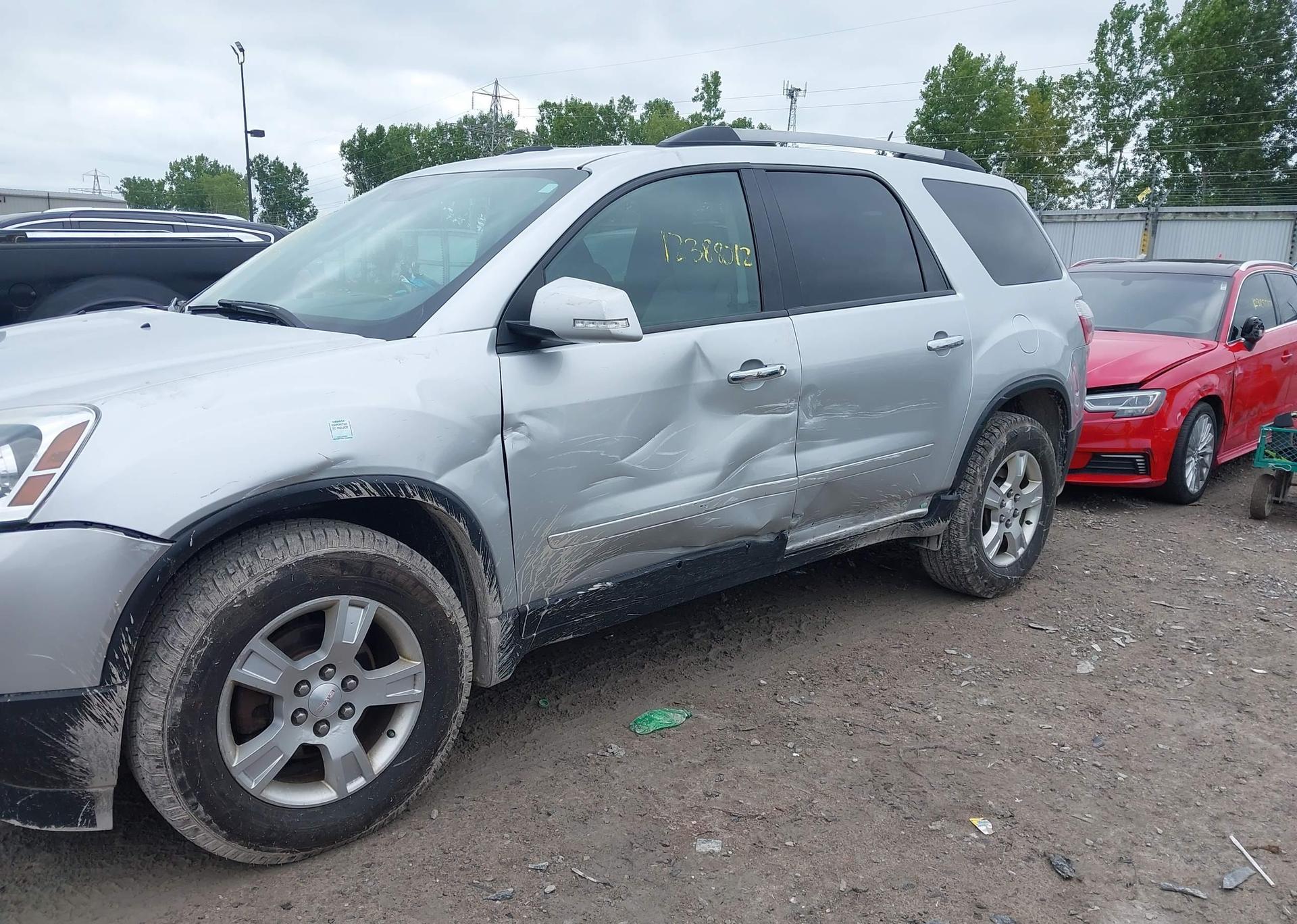 2012 GMC ACADIA SLE