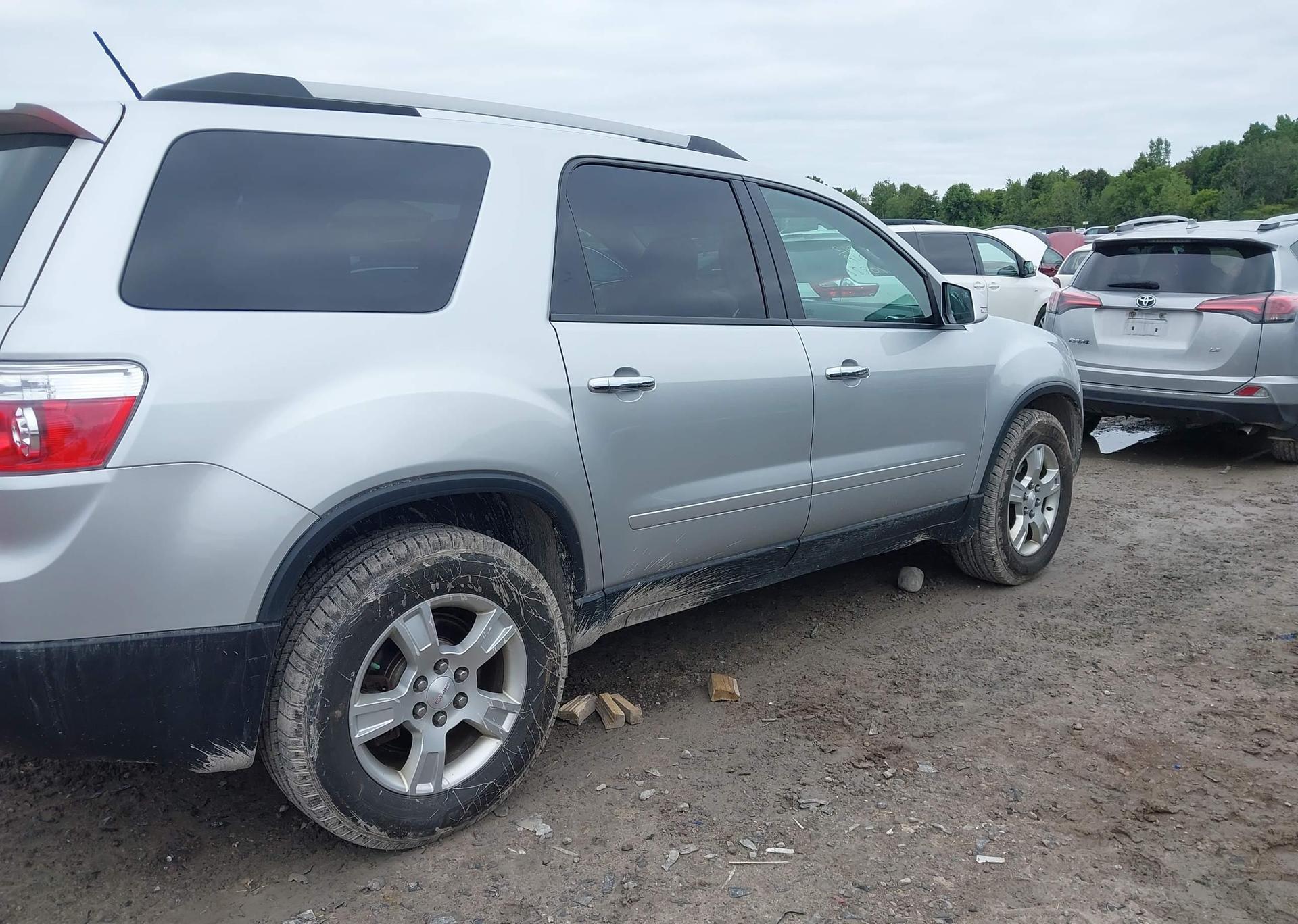 2012 GMC ACADIA SLE