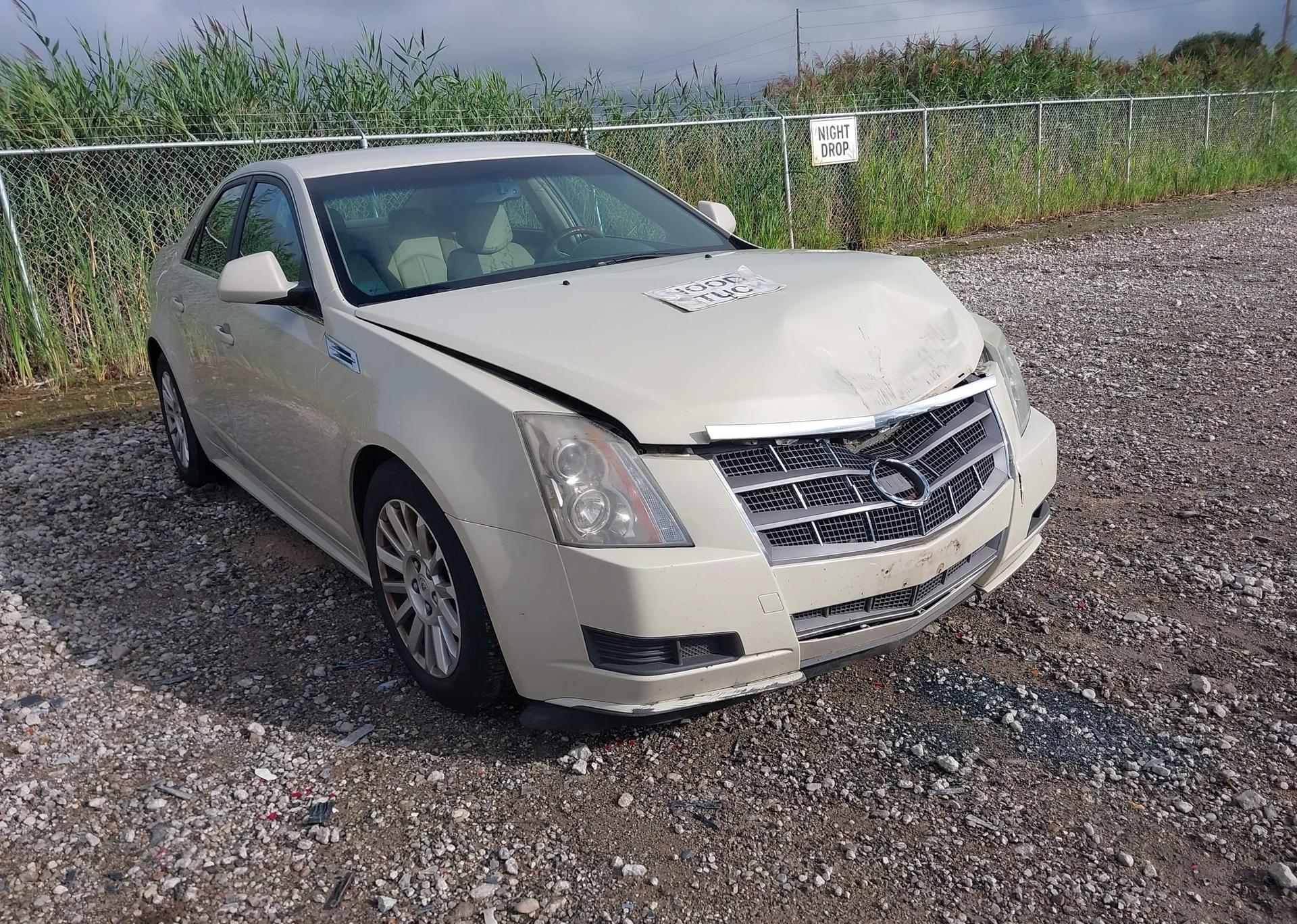 2010 CADILLAC CTS LUXURY