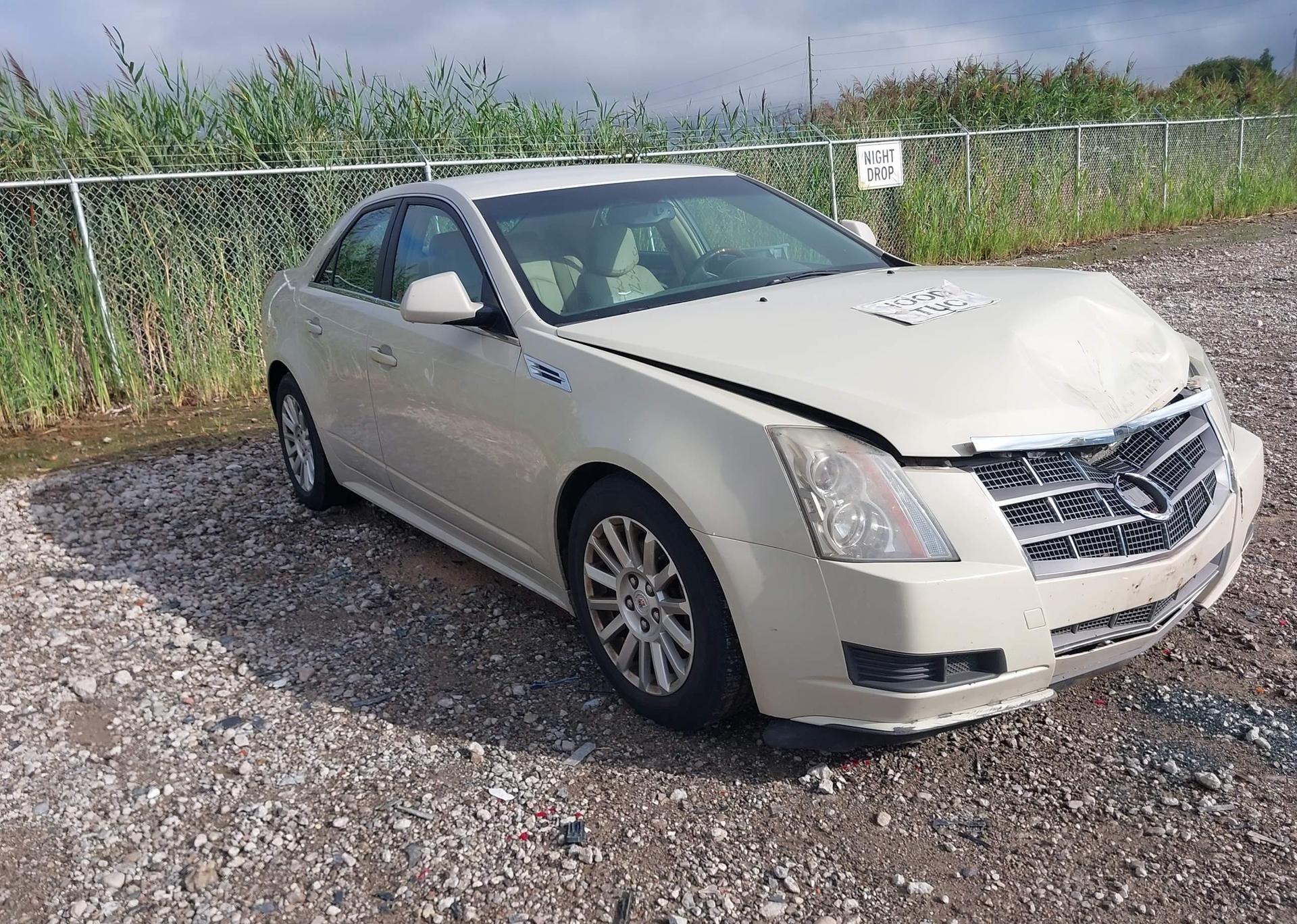 2010 CADILLAC CTS LUXURY