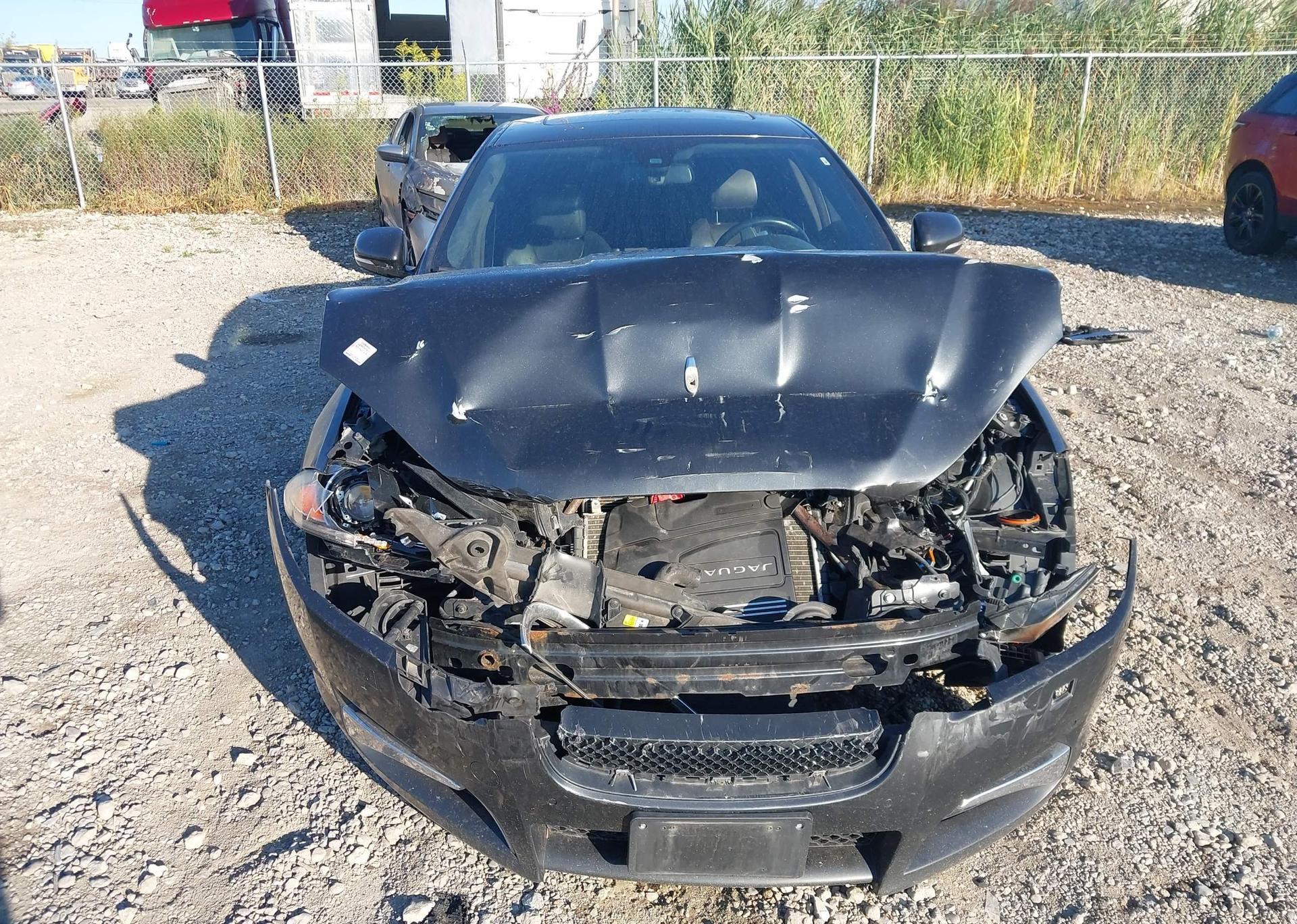 2014 JAGUAR XF 3.0L