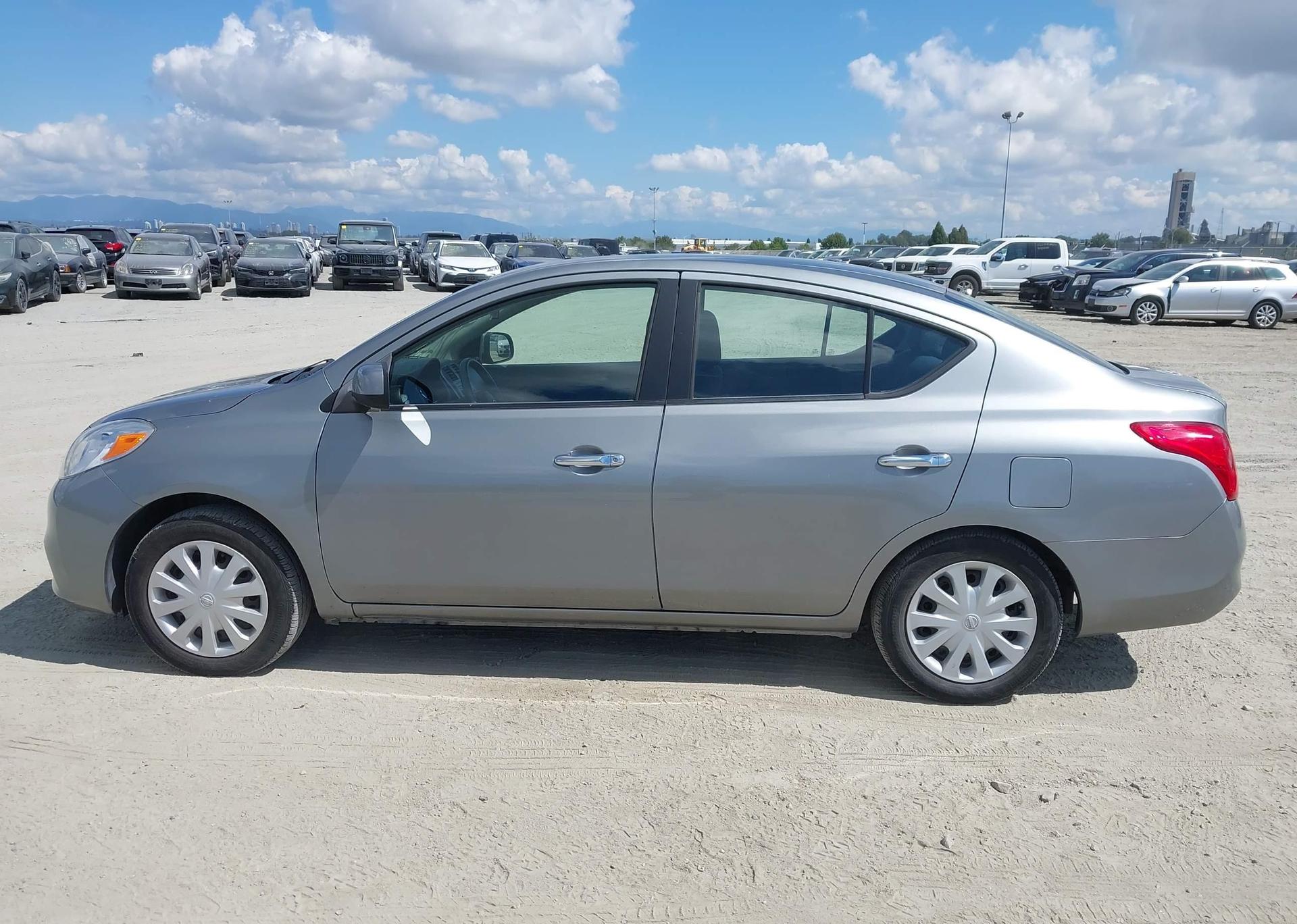 2012 NISSAN VERSA S