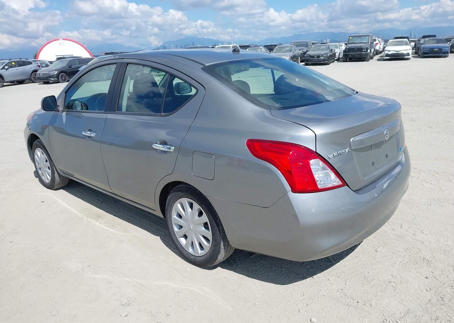 2012 NISSAN VERSA S