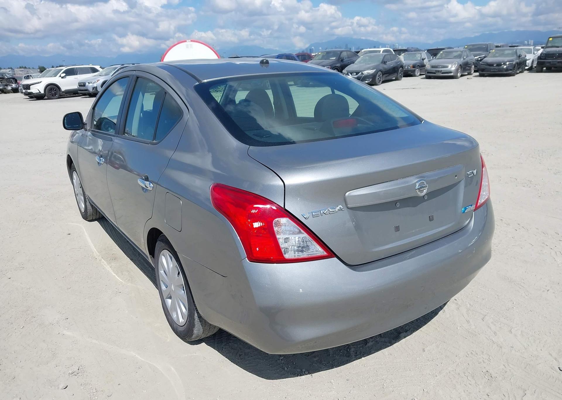 2012 NISSAN VERSA S