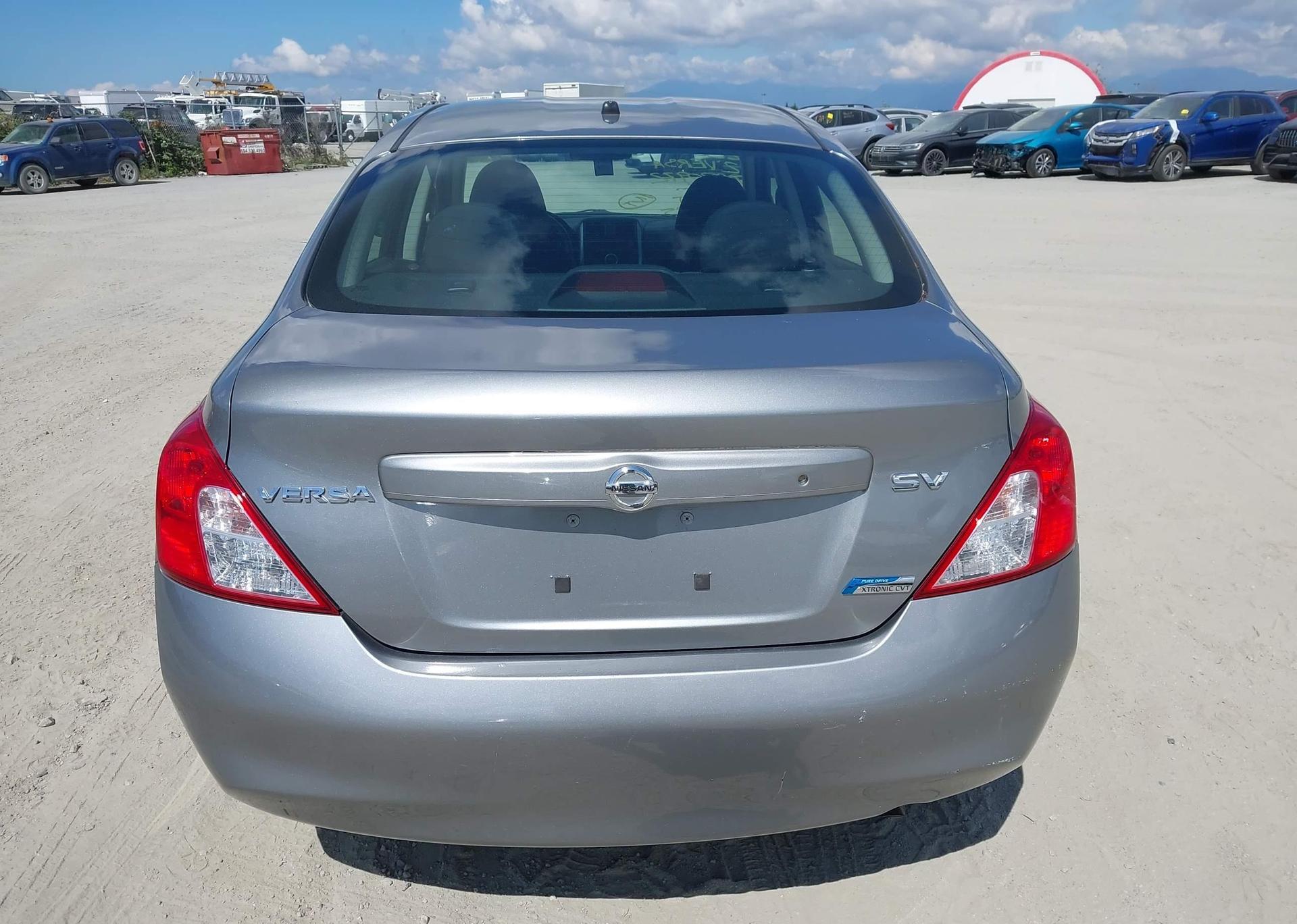 2012 NISSAN VERSA S