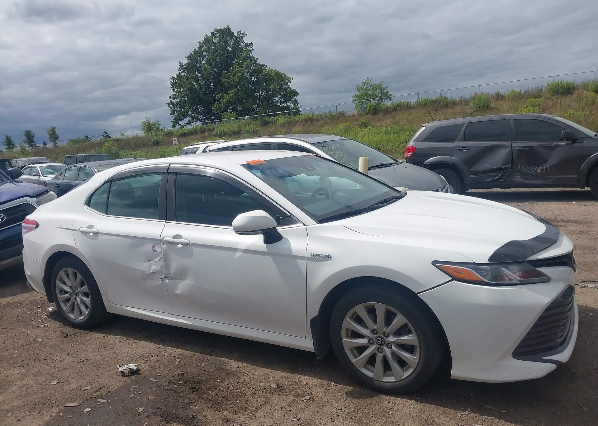 2018 TOYOTA CAMRY LE