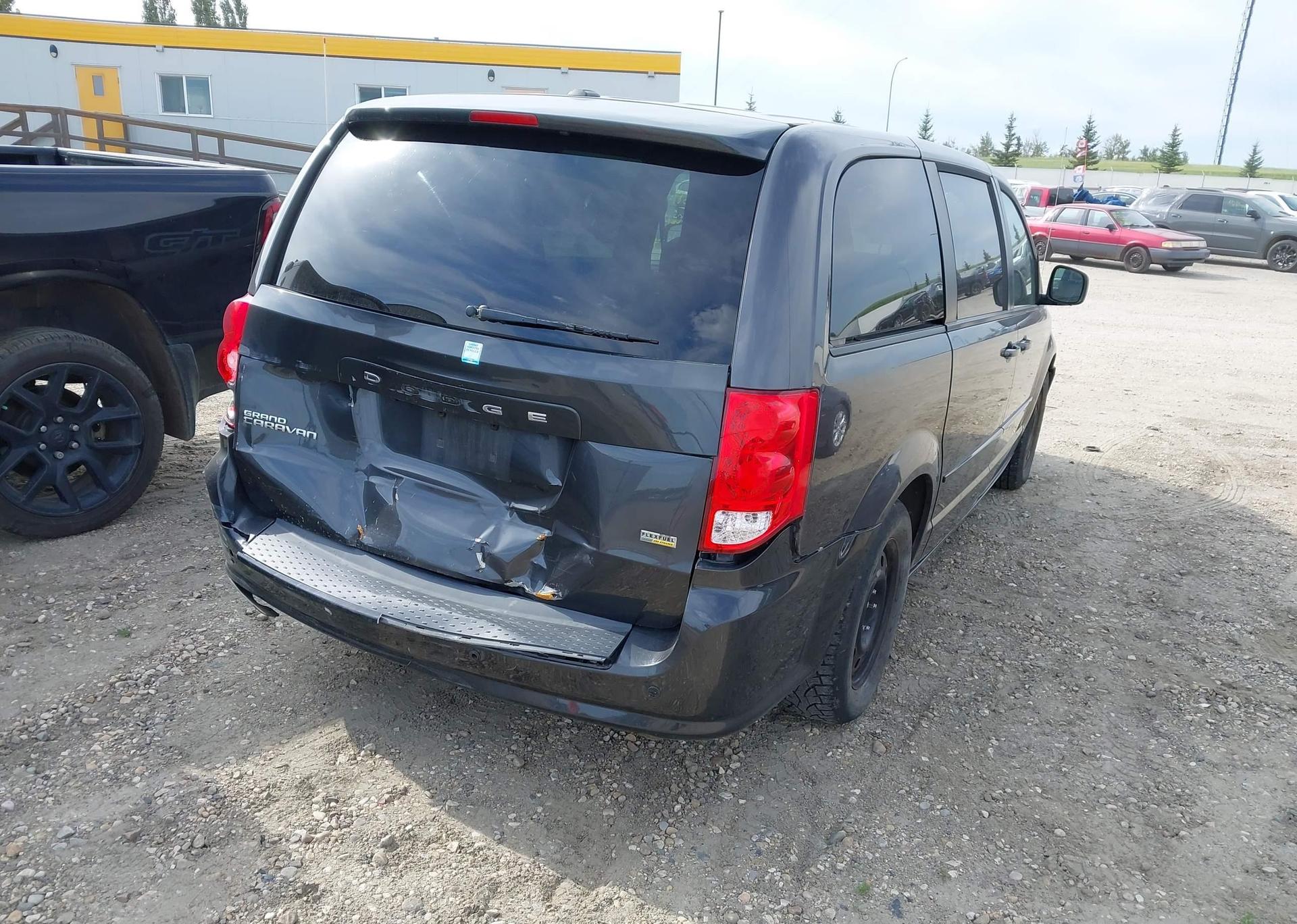 2015 DODGE GRAND CARAVAN SE