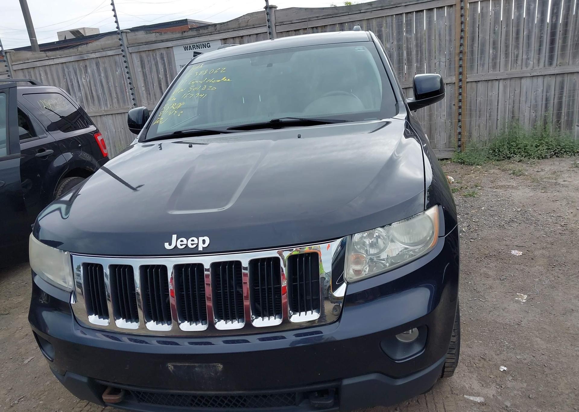 2011 JEEP GRAND CHEROKEE LAREDO