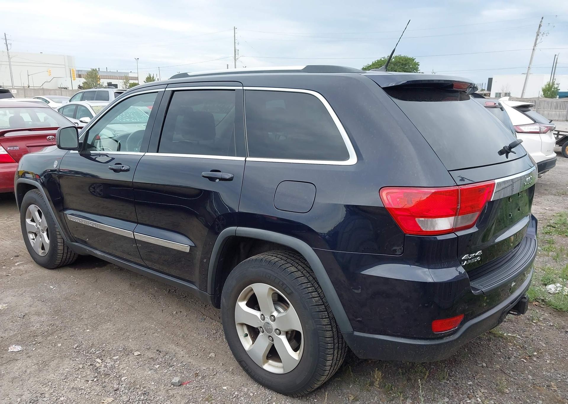 2011 JEEP GRAND CHEROKEE LAREDO