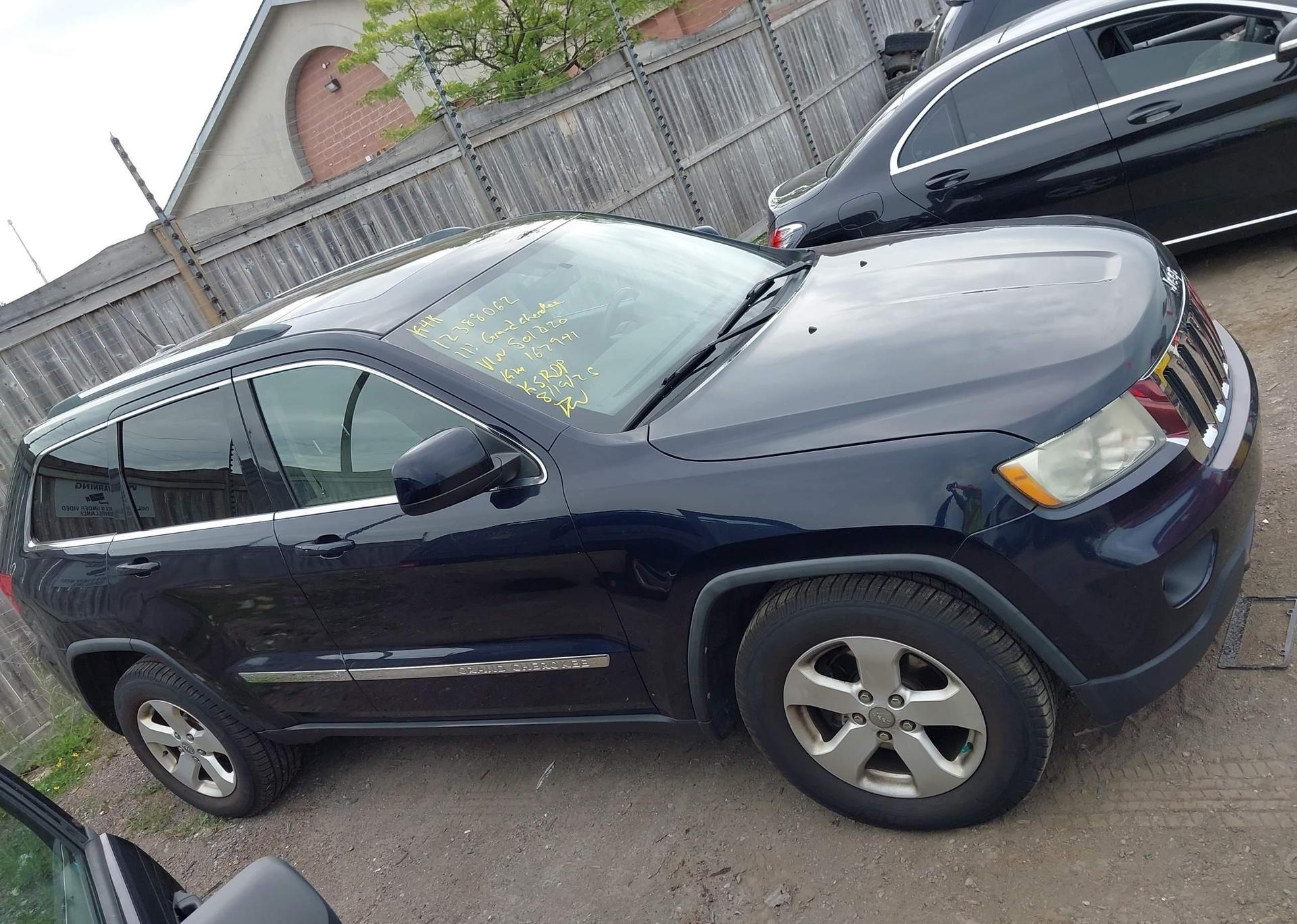 2011 JEEP GRAND CHEROKEE LAREDO