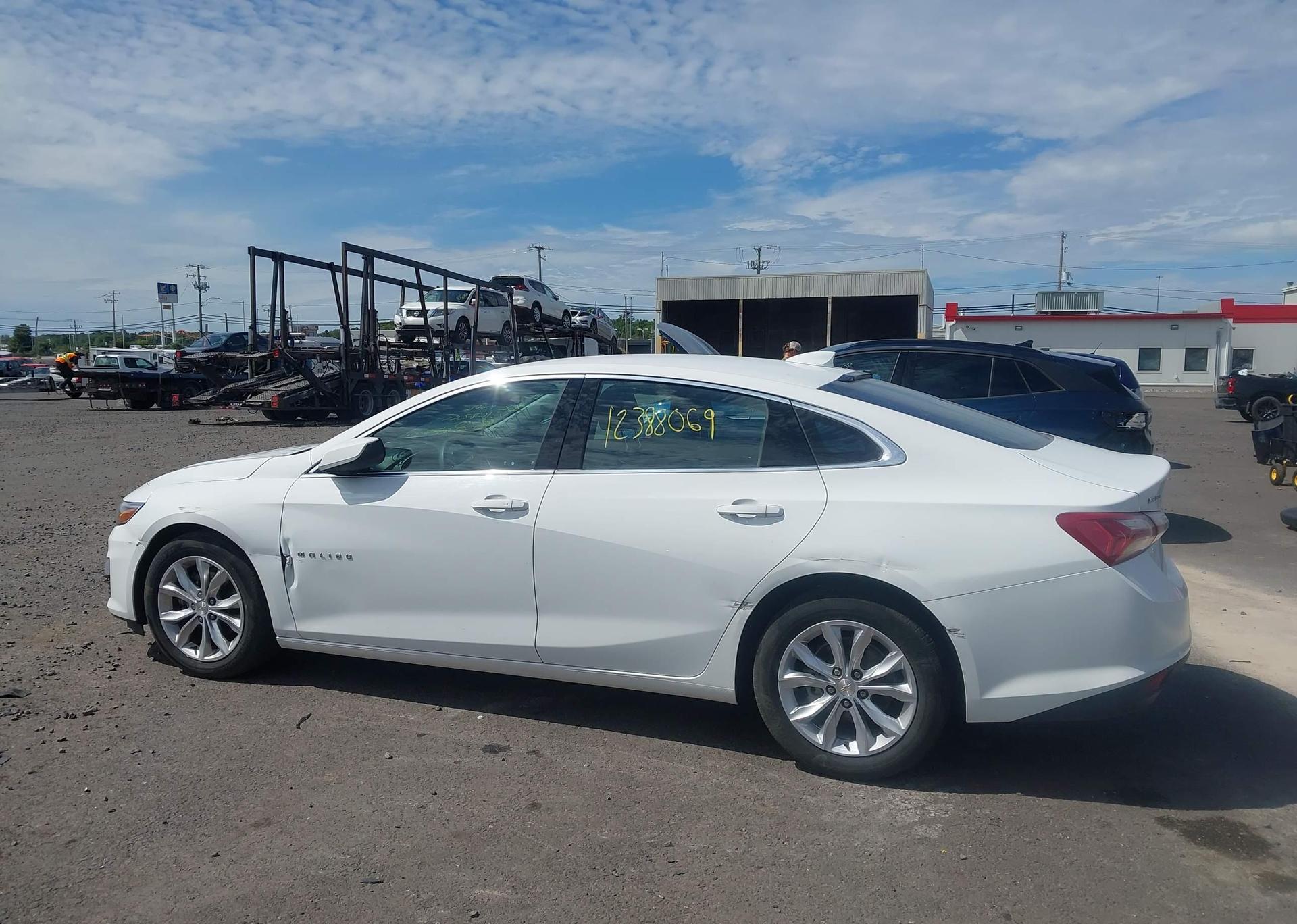 2022 CHEVROLET MALIBU LT