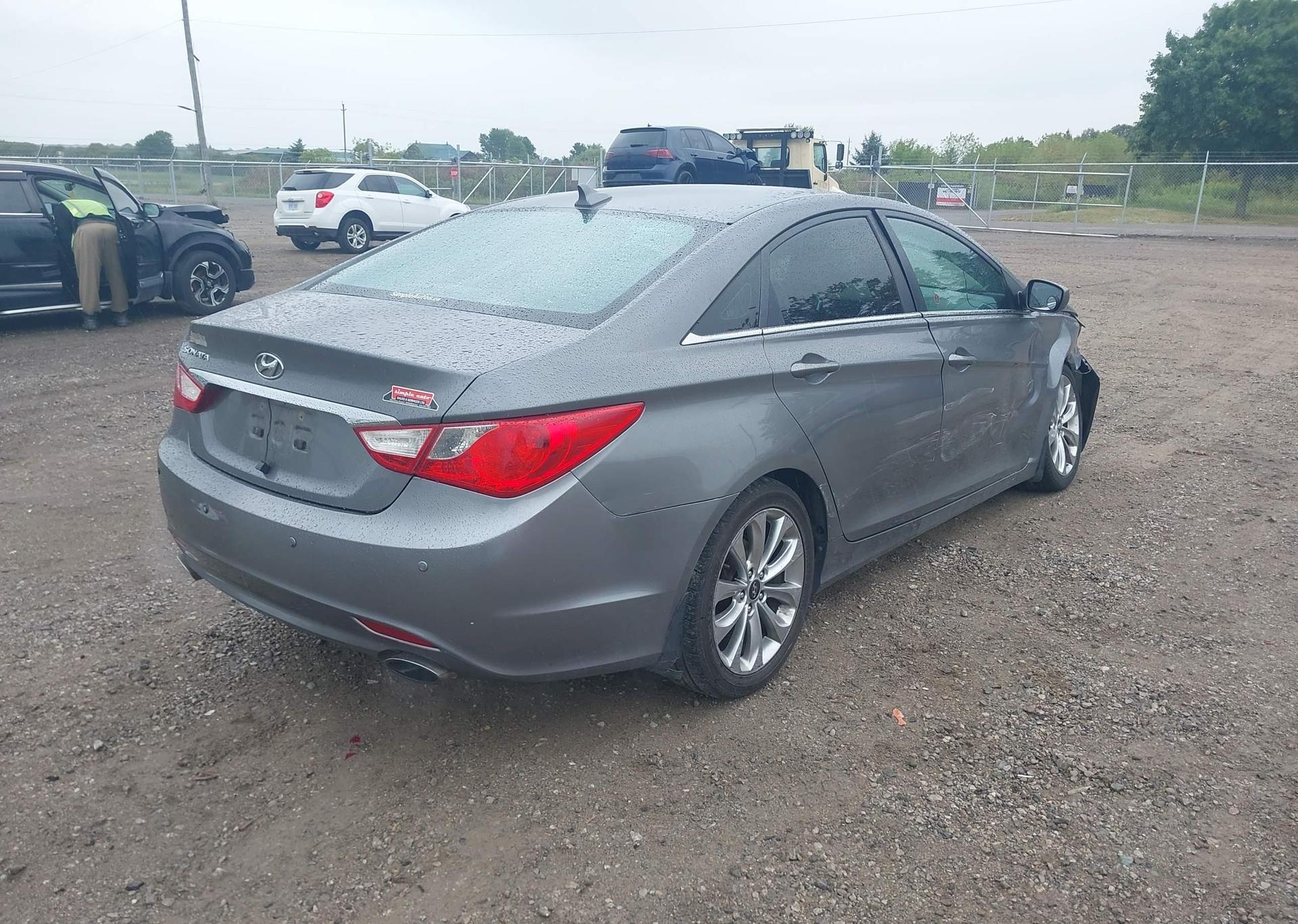 2013 HYUNDAI SONATA