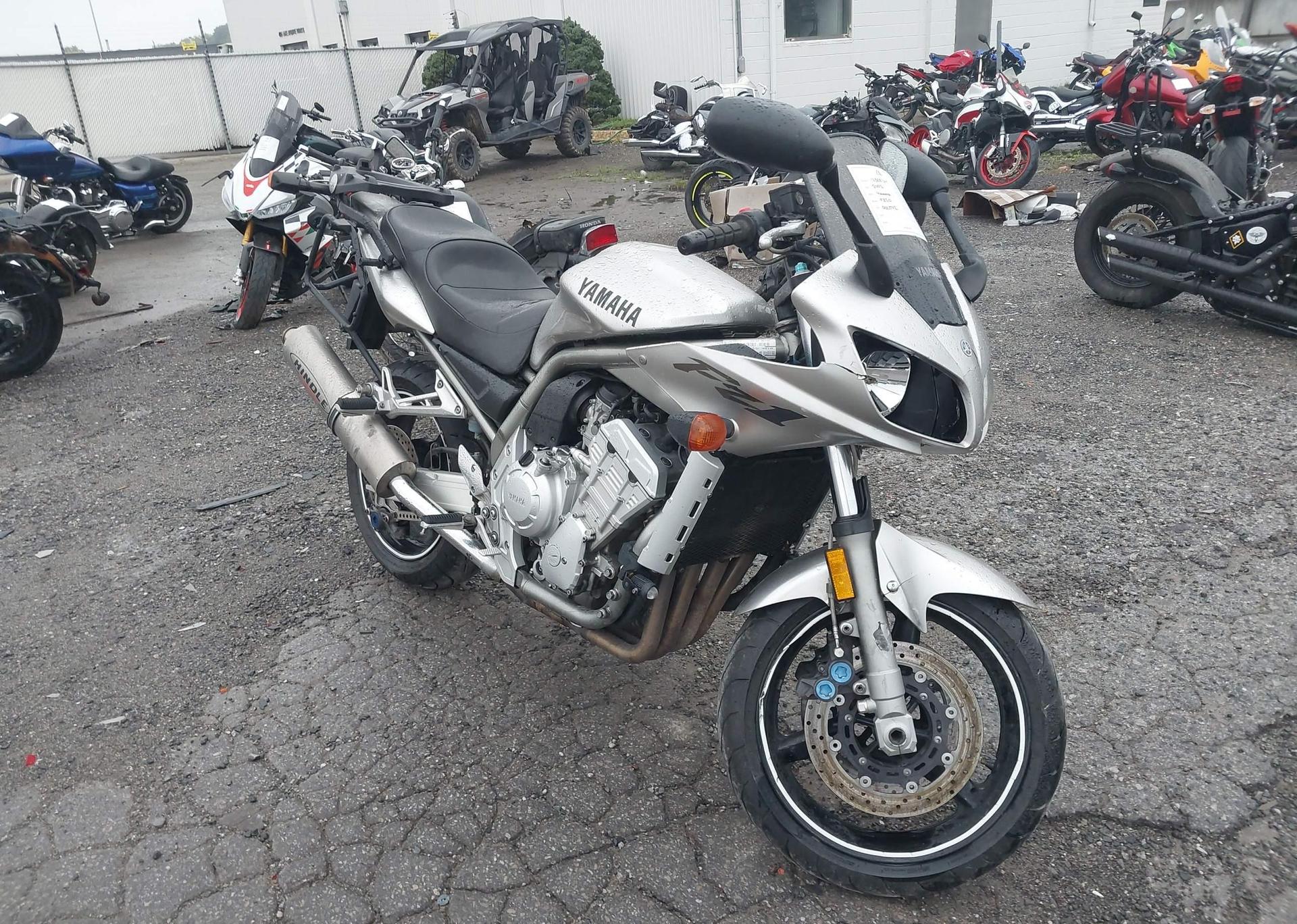 2002 YAMAHA FZ1