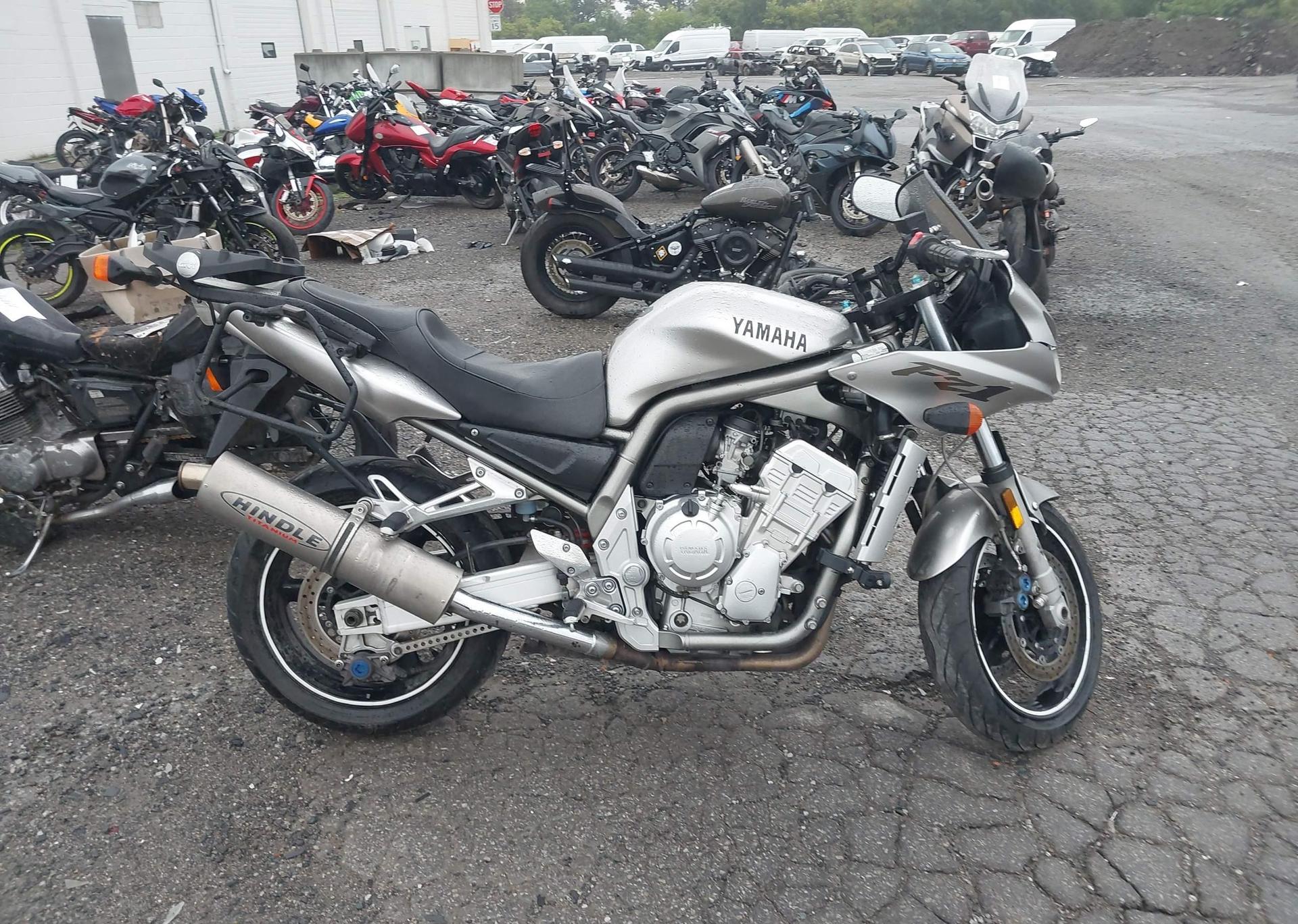 2002 YAMAHA FZ1