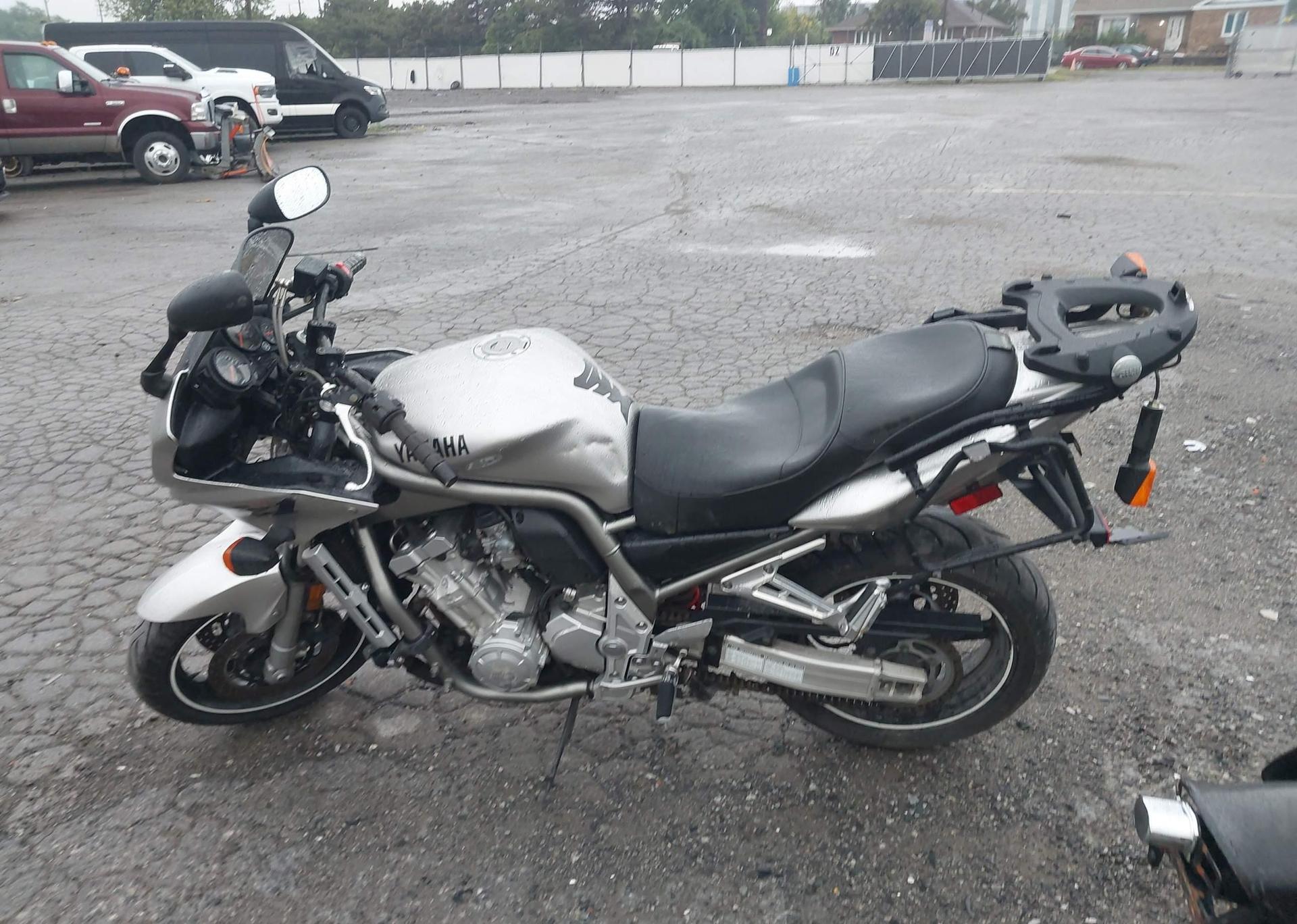 2002 YAMAHA FZ1