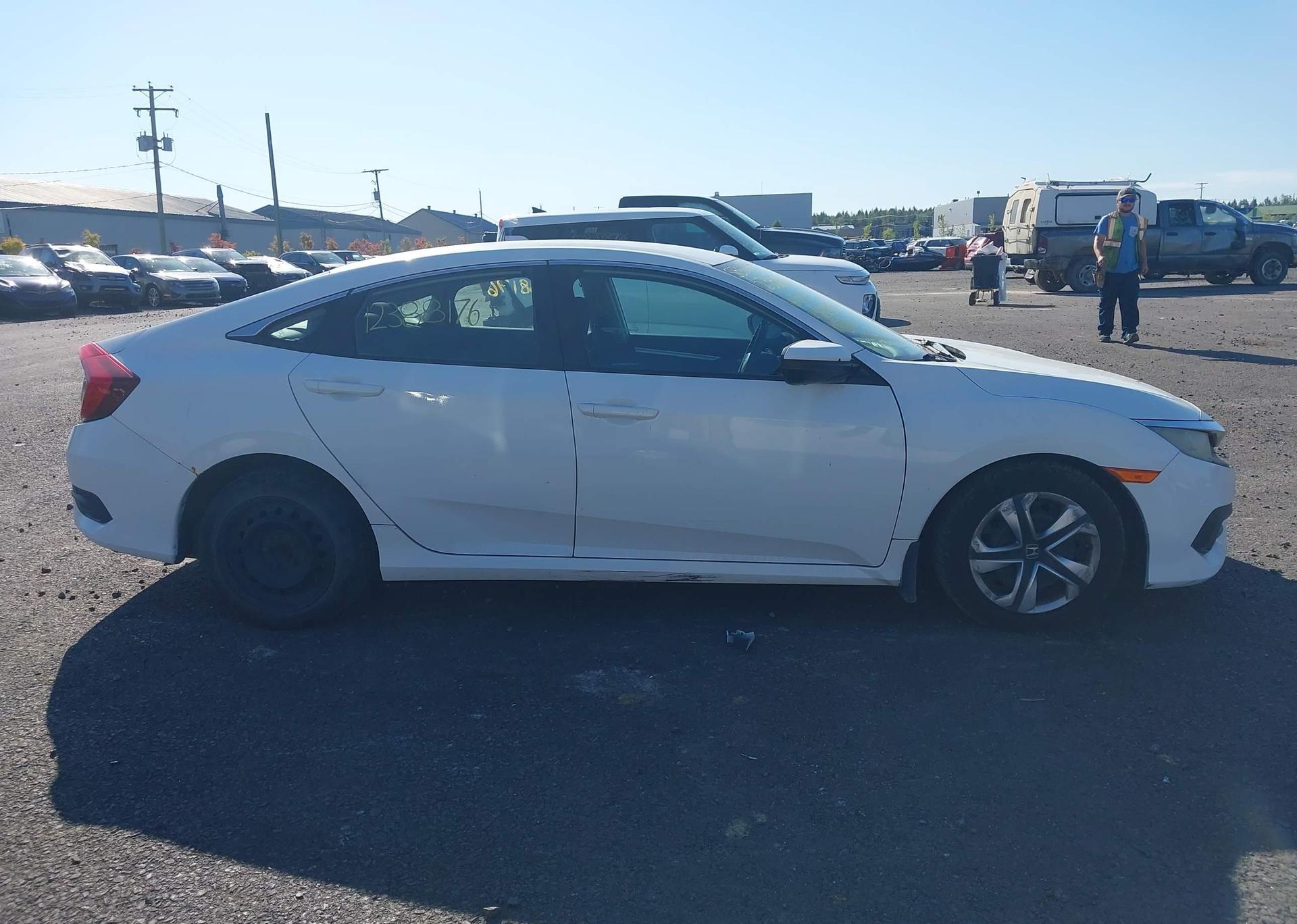 2016 HONDA CIVIC LX