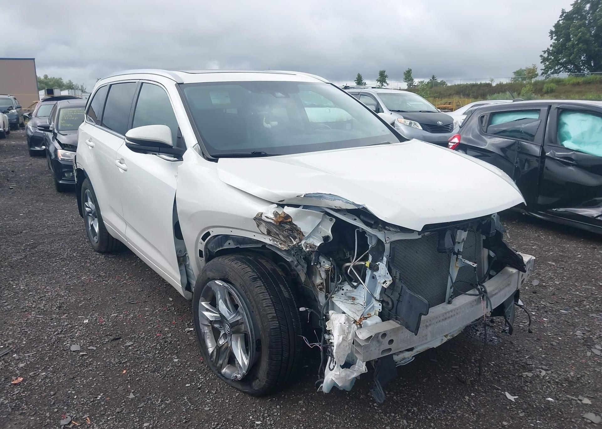2018 TOYOTA HIGHLANDER LIMITED