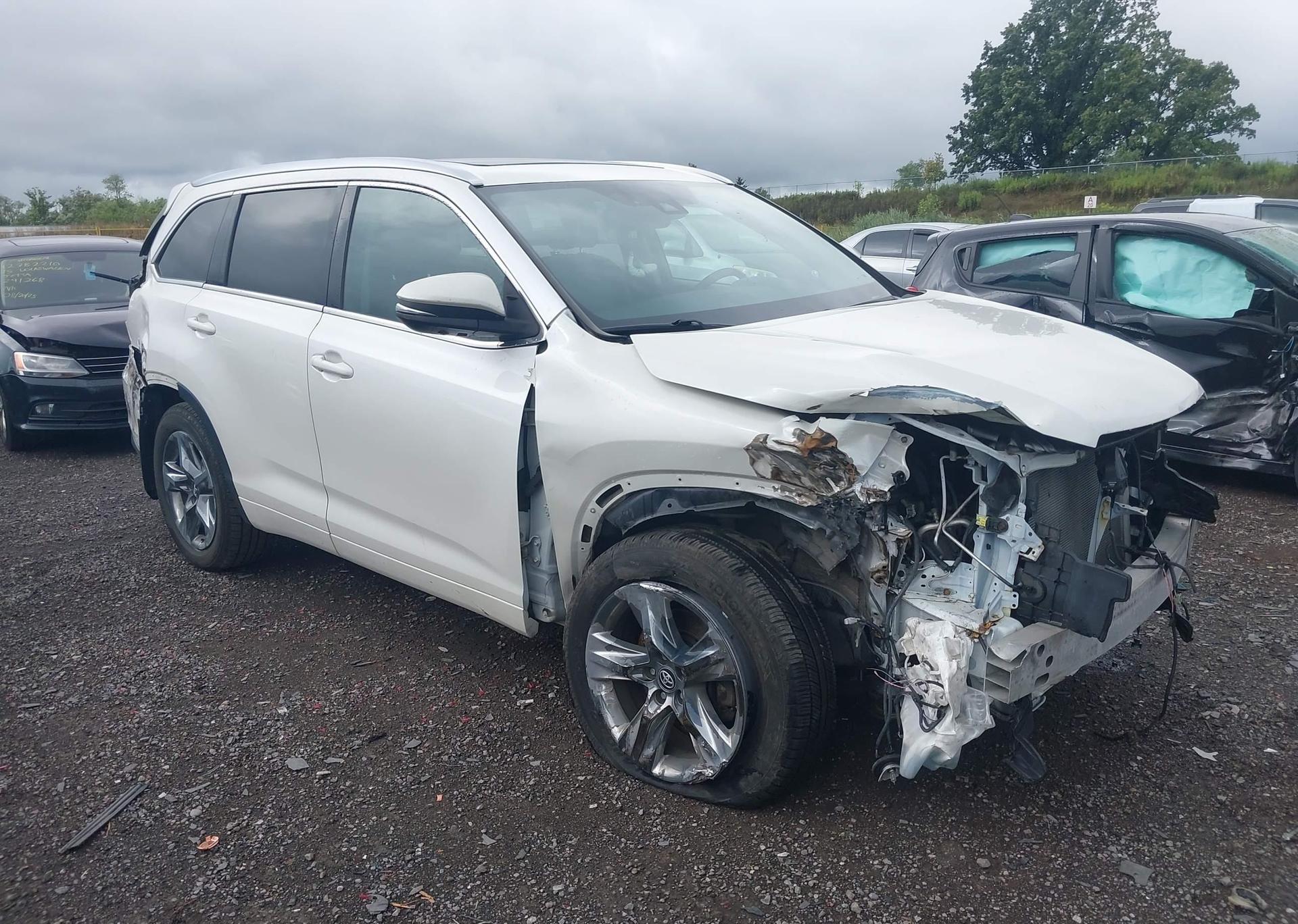 2018 TOYOTA HIGHLANDER LIMITED